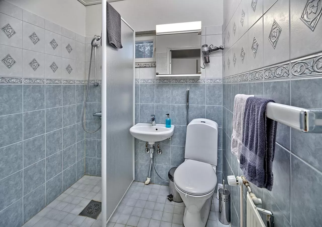 Bathroom in Hotelli-Ravintola Gasthaus Lohja