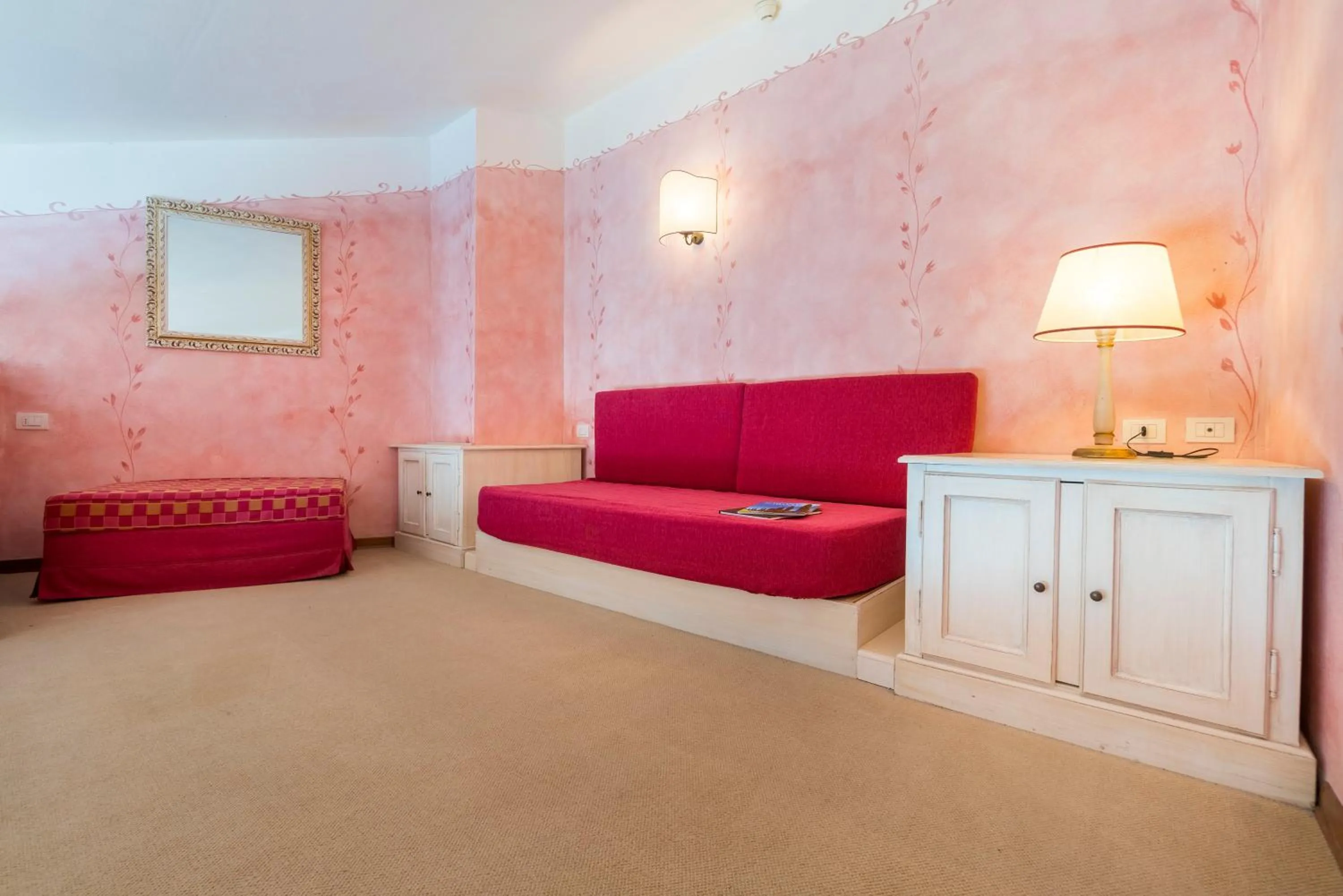 Photo of the whole room in Hotel Borgo Di Cortefreda - Place of Charme