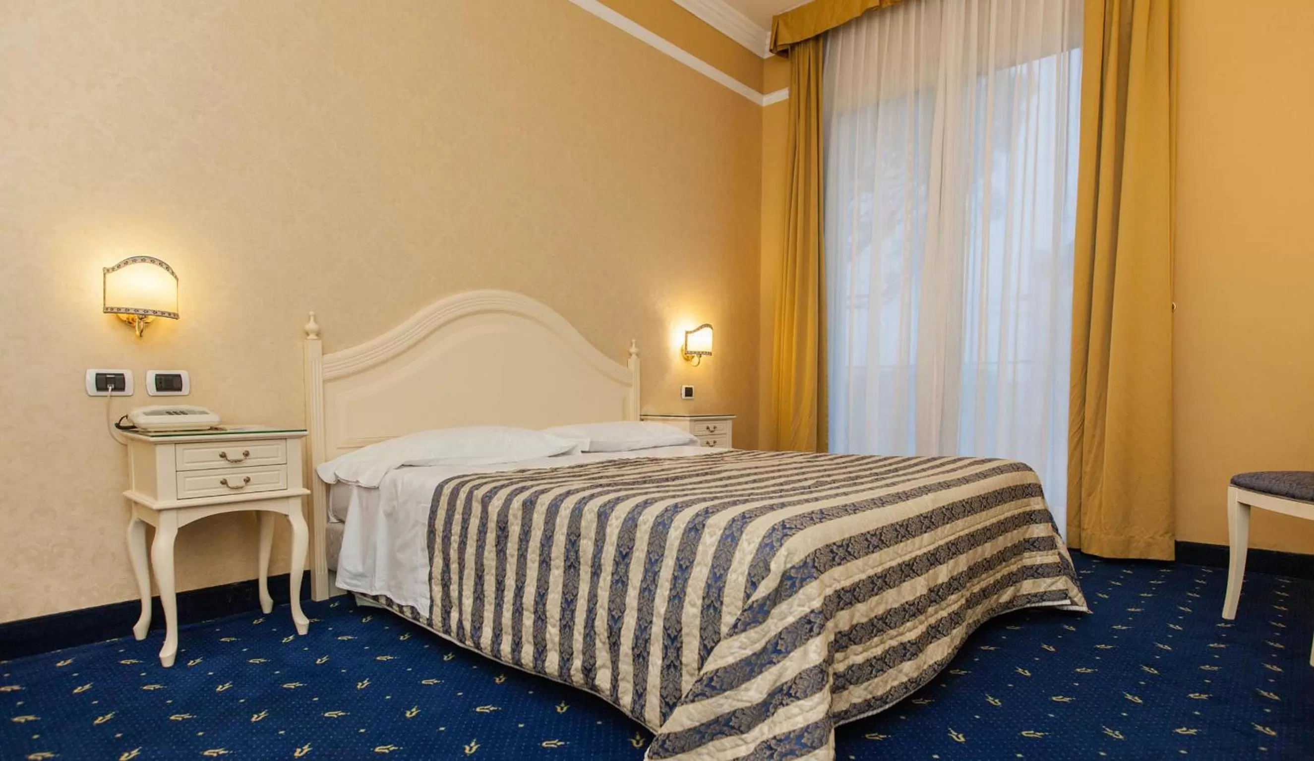 Bed in Hotel Terme Helvetia