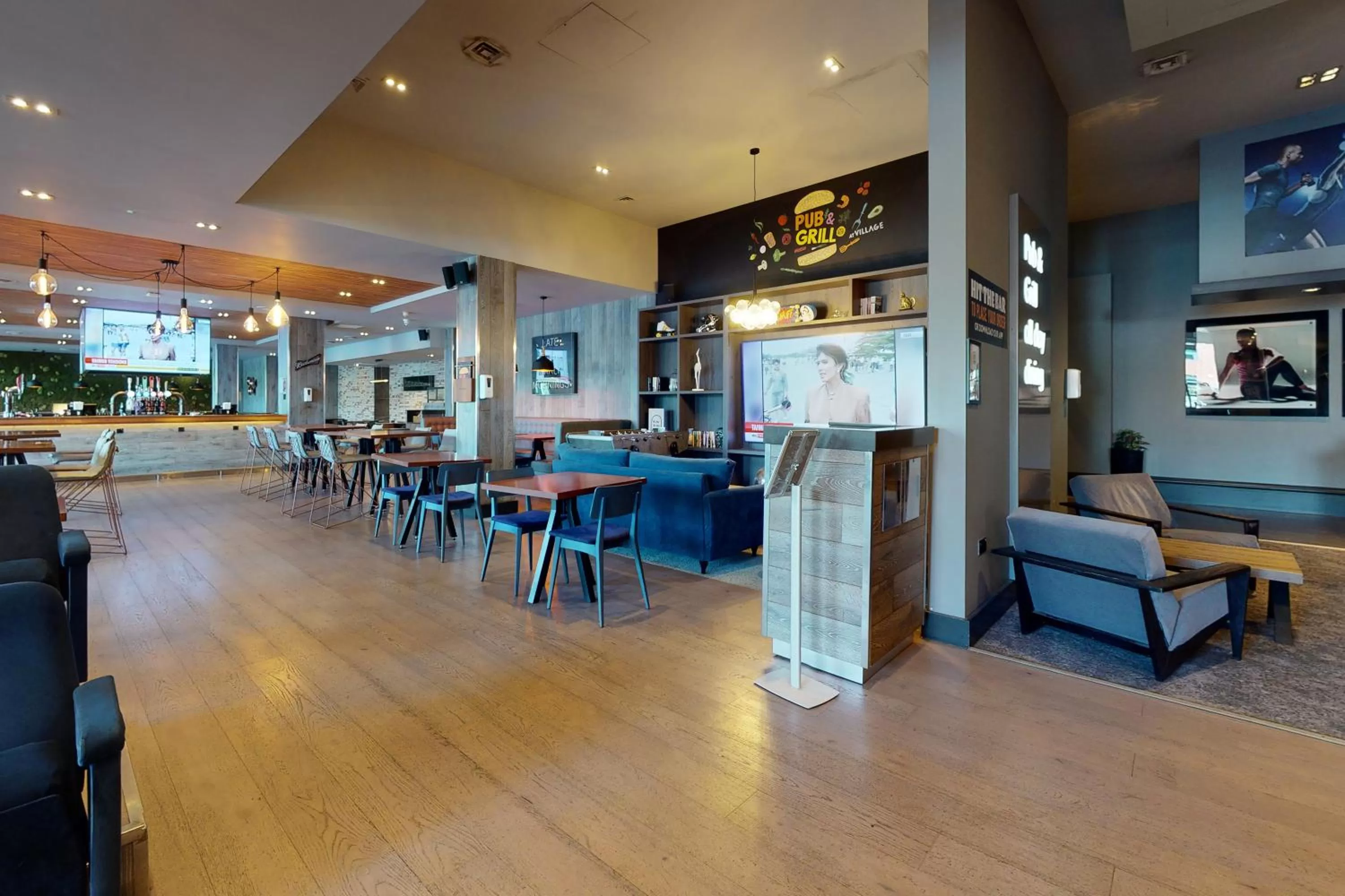 Restaurant/places to eat in Village Hotel Leeds South