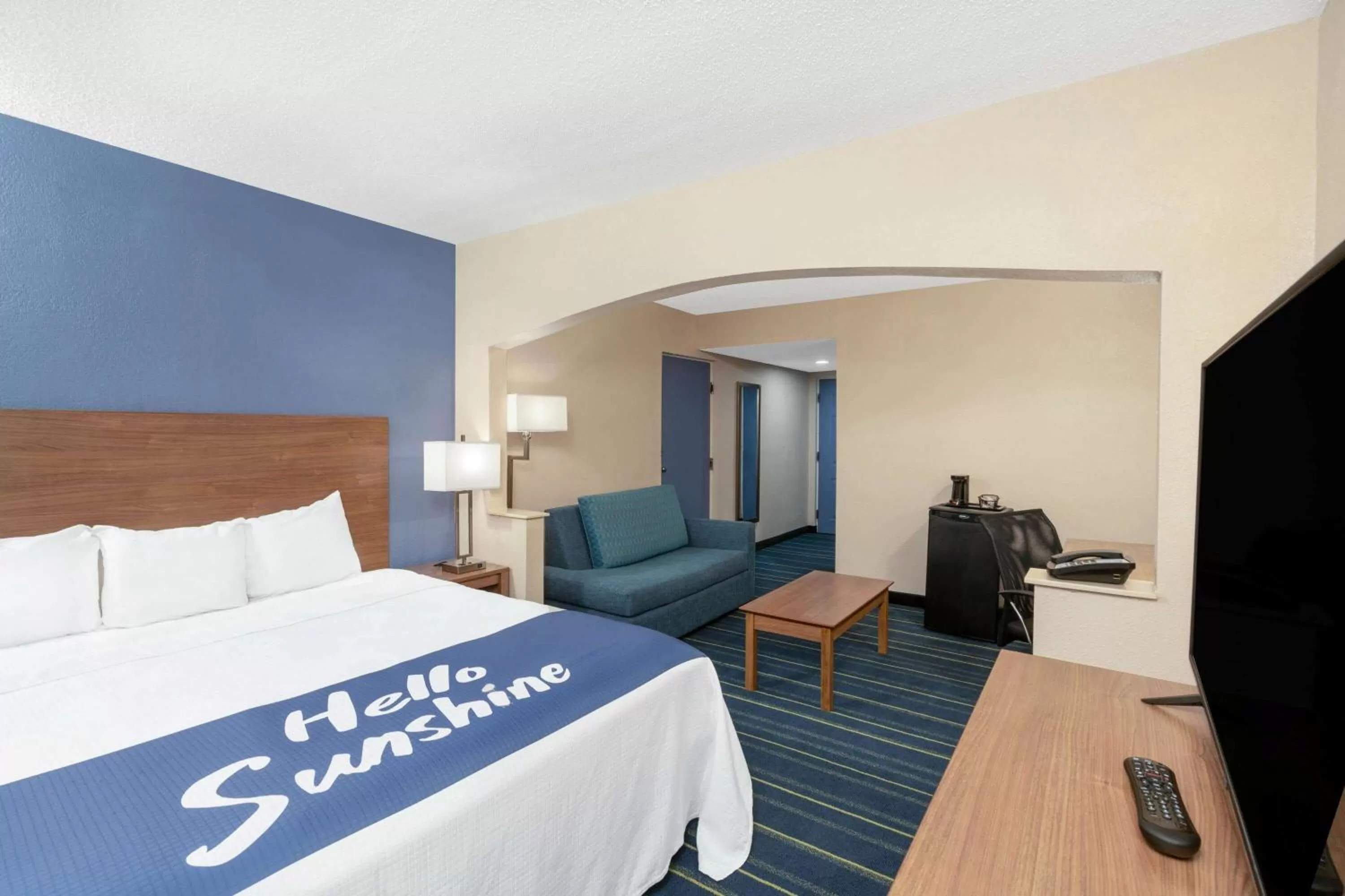 Photo of the whole room, Bed in Days Inn by Wyndham Panama City