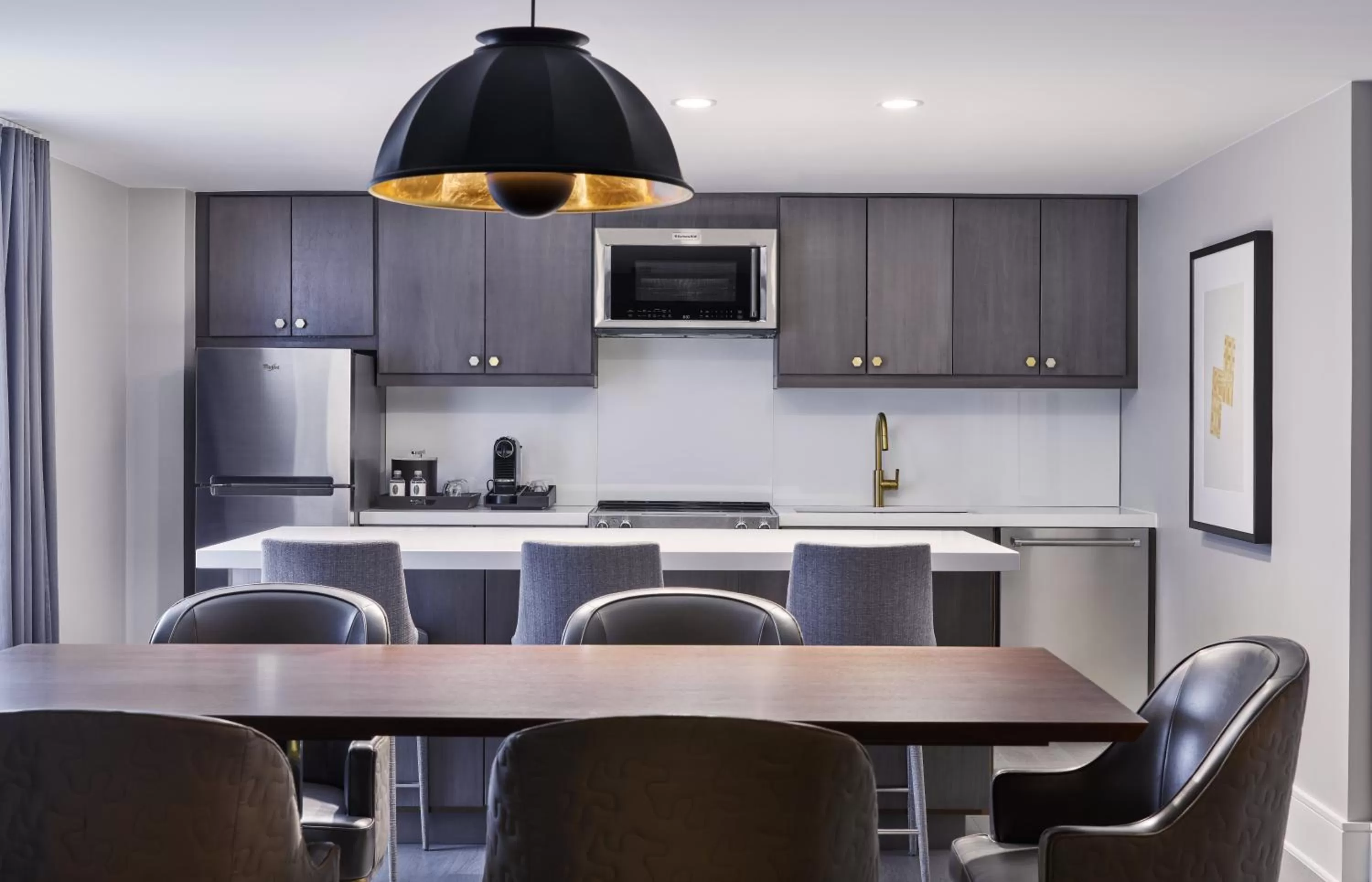 Kitchen or kitchenette in Hotel Crescent Court