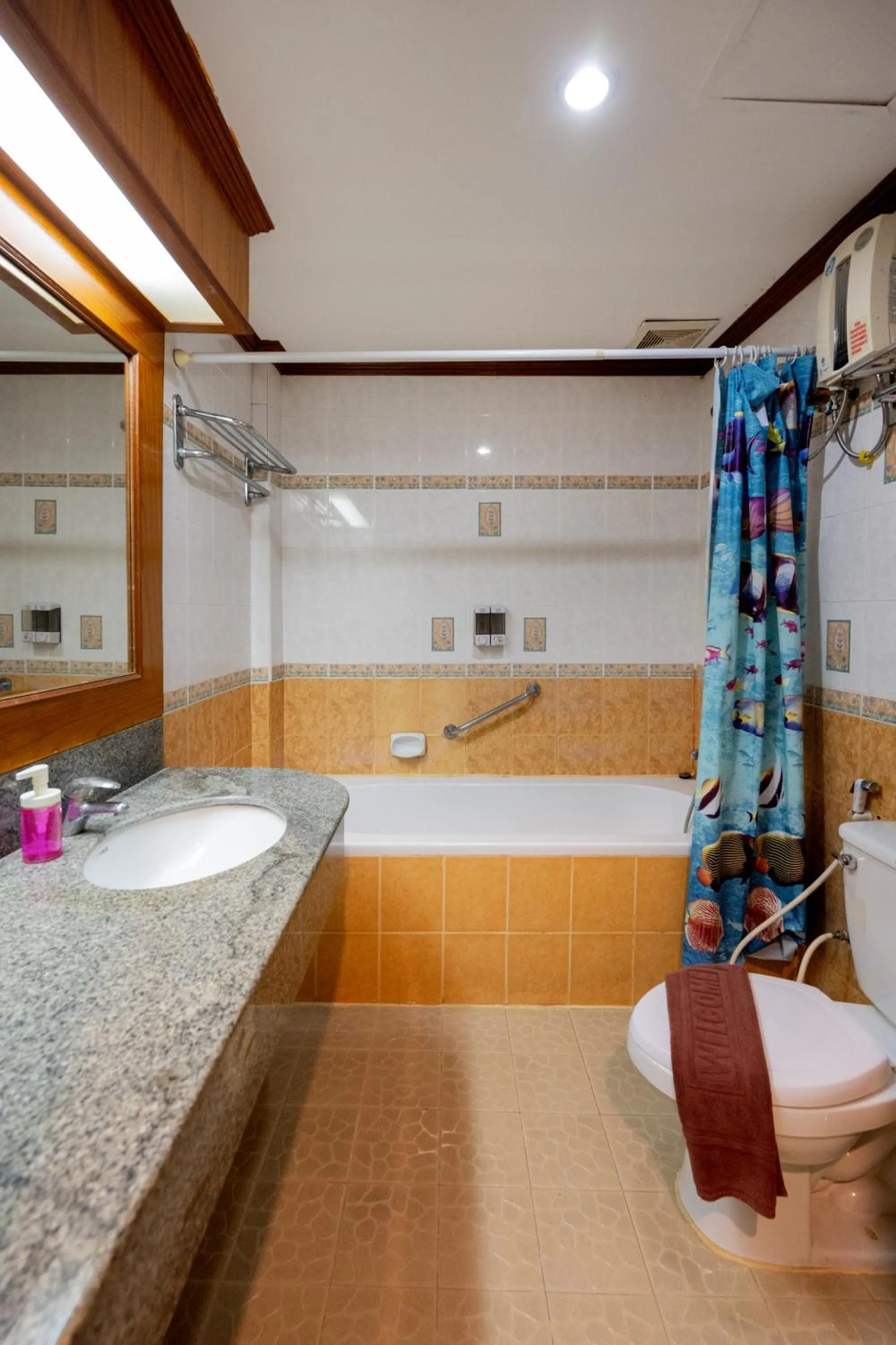 Bathroom in Lamai Hotel