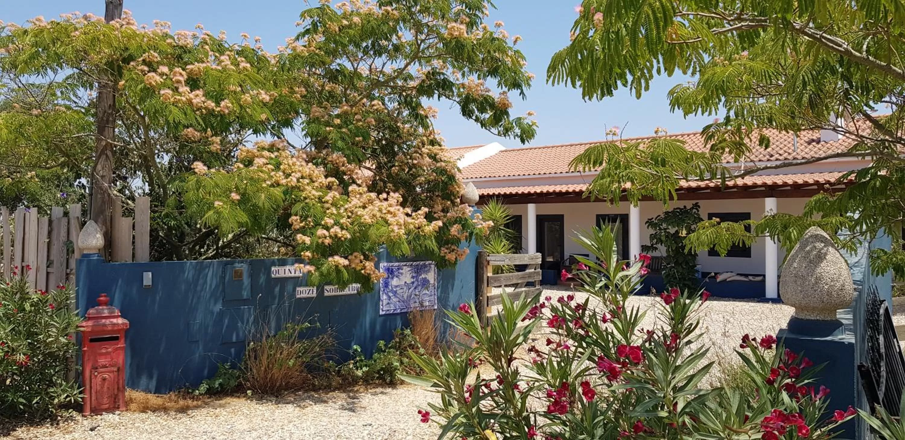 Trendy and Luxe B&B and Garden Suite