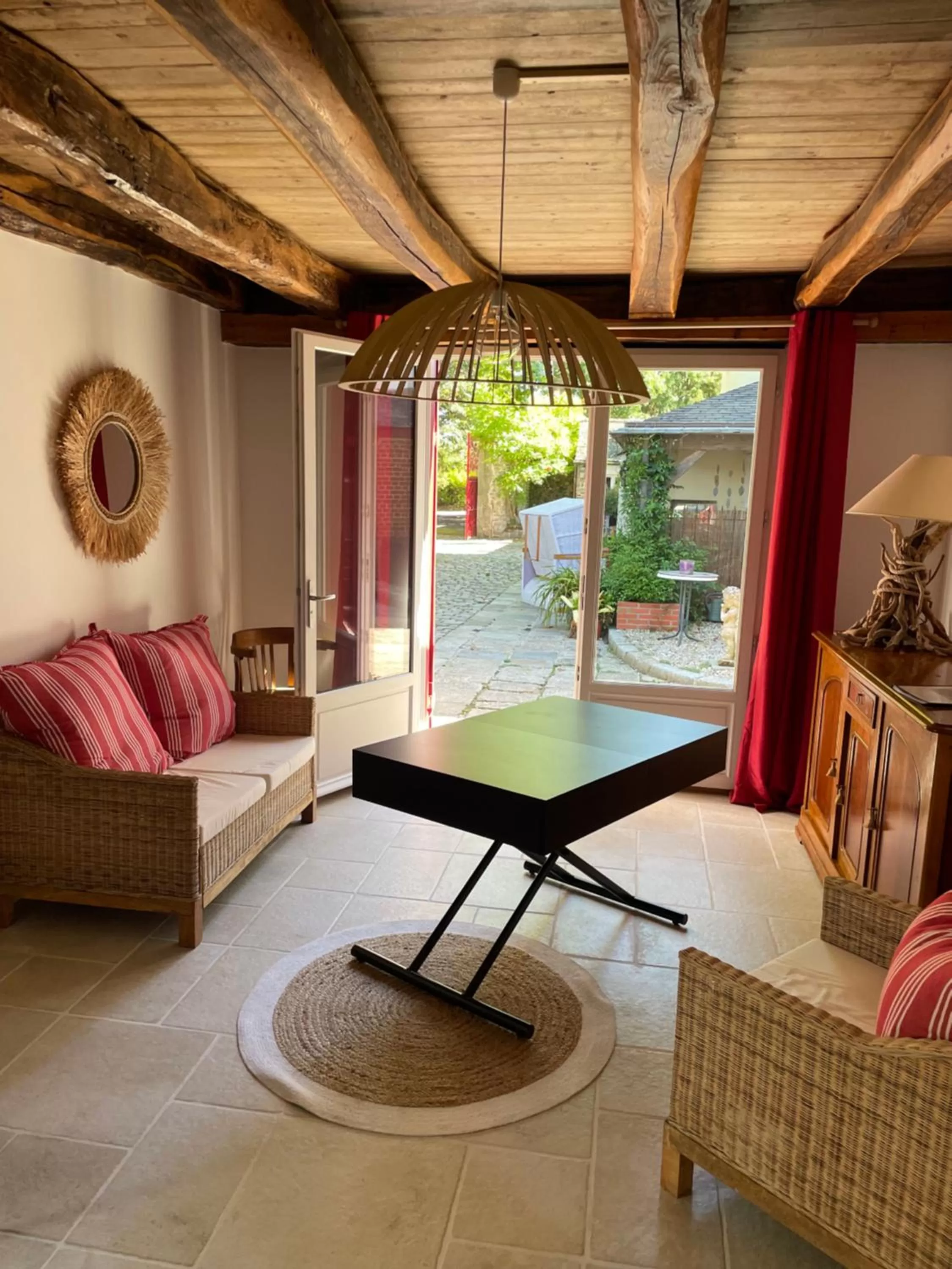 Living room, Seating Area in LA MEFFRAIS 1741