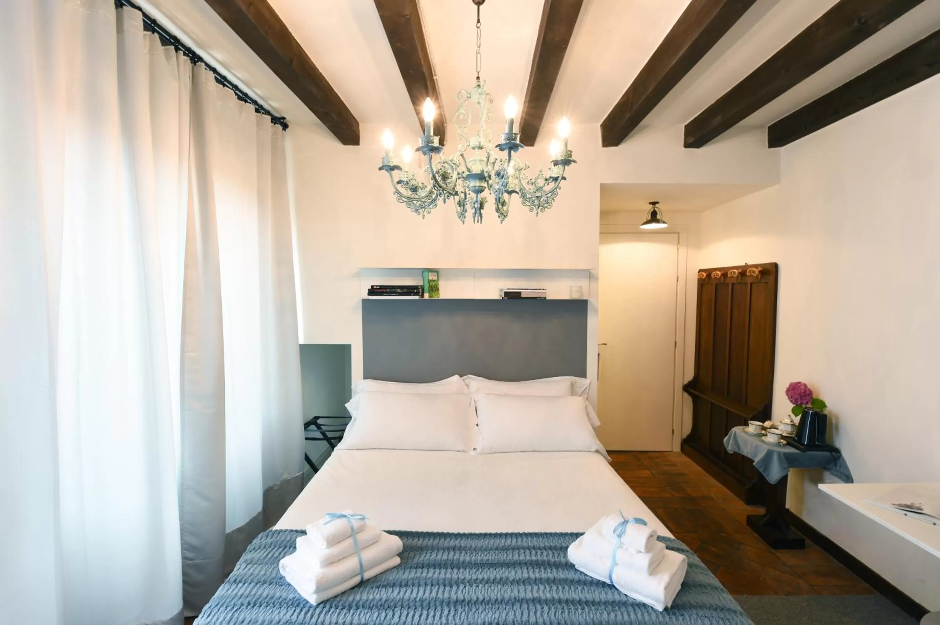 Bedroom in Il Giardino Segreto