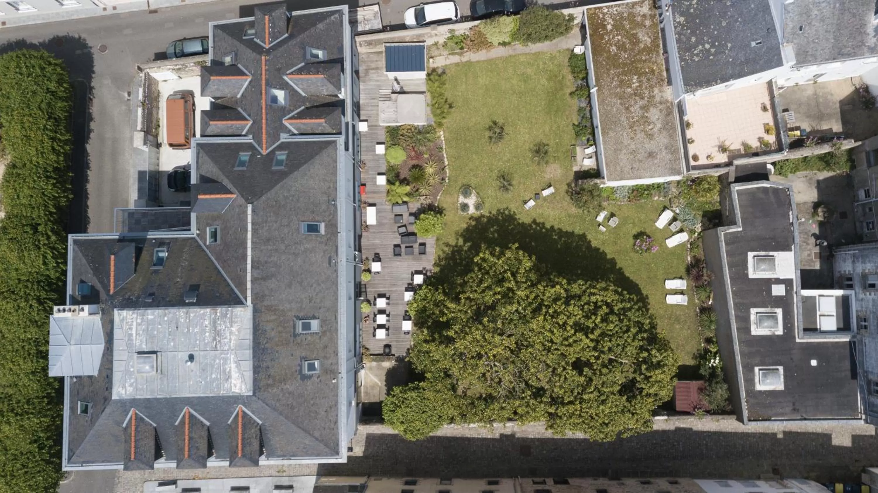 Garden view, Bird's-eye View in Hotel Restaurant Spa De La Citadelle Lorient