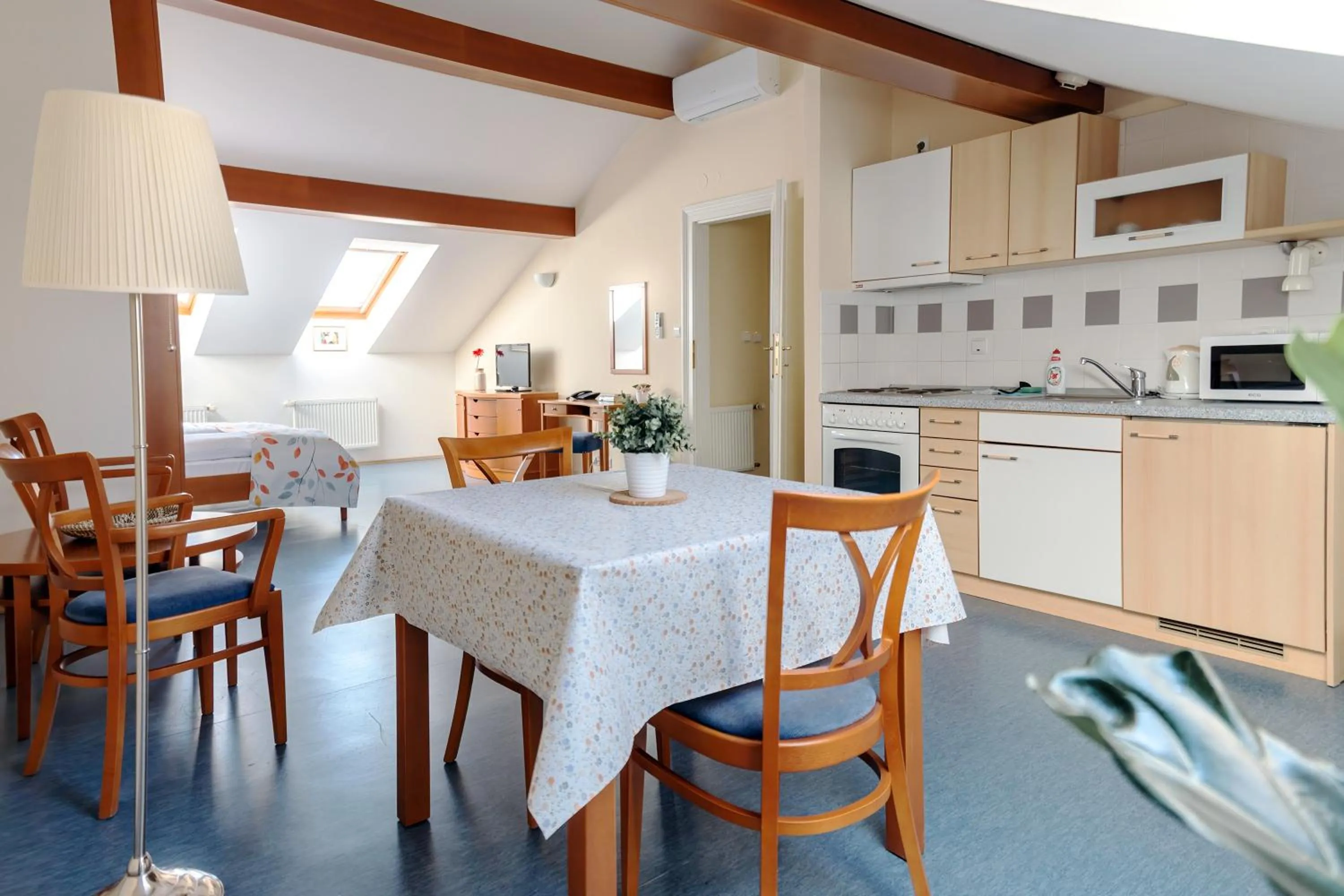 Seating area in Sibelius Apartments