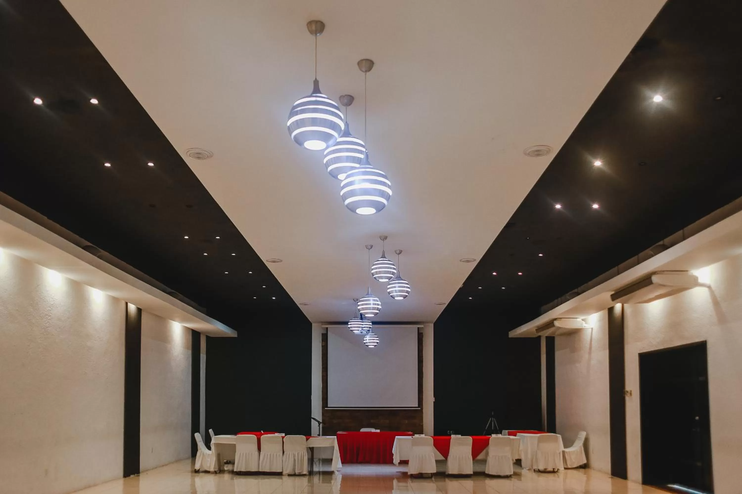 Lounge or bar in Hotel Plaza Mirador