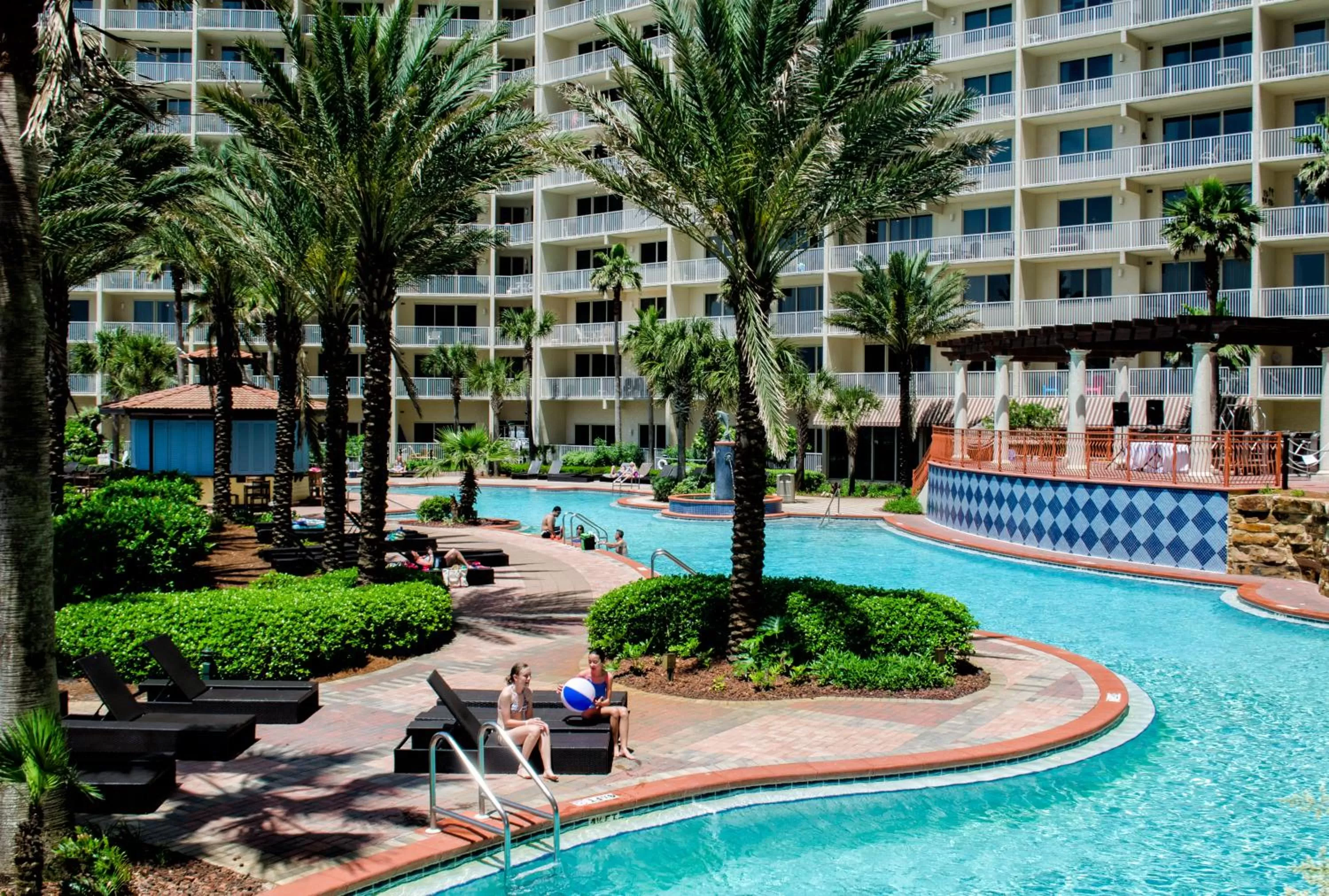 Swimming pool in Shores of Panama Resort