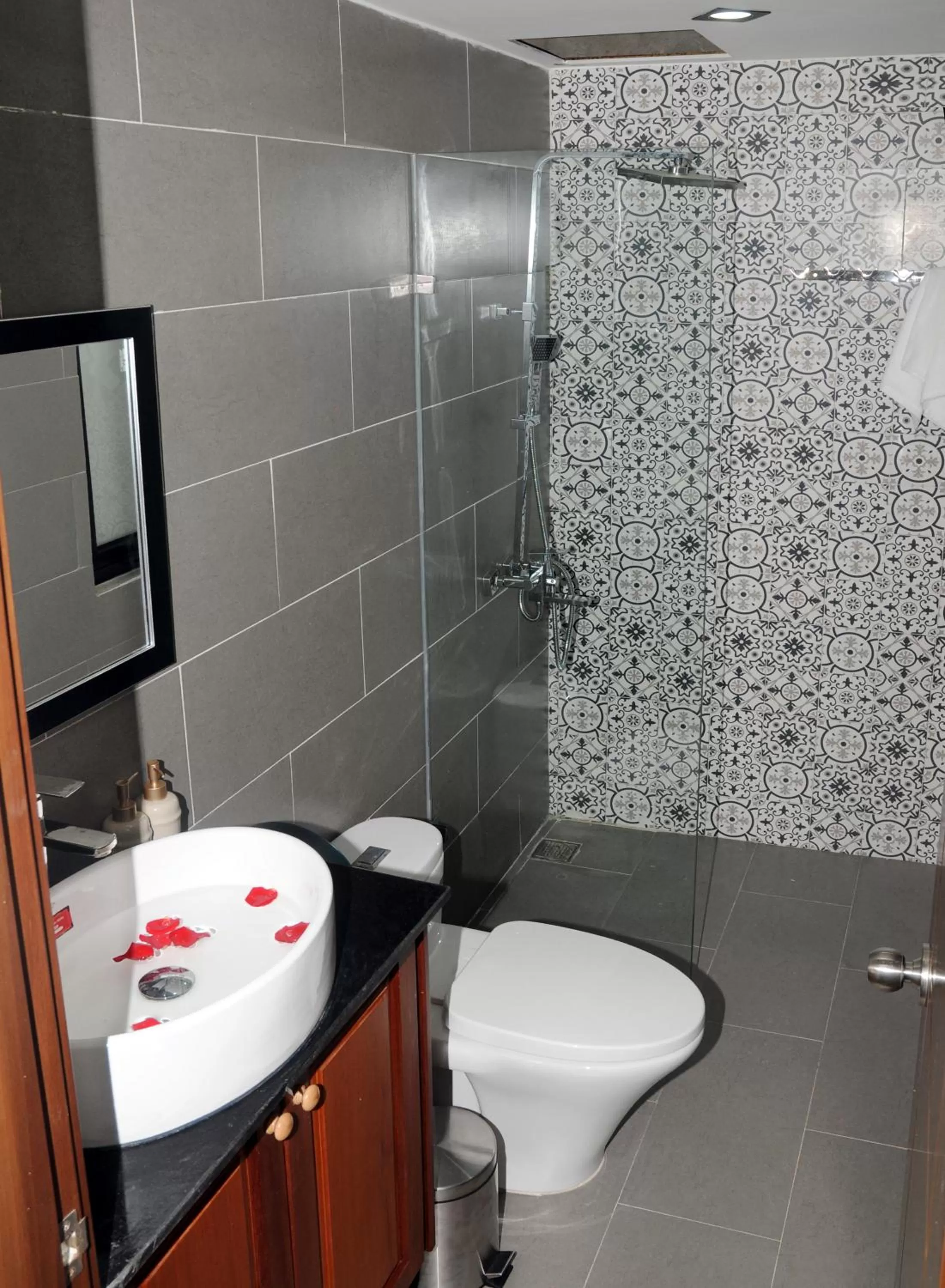 Bathroom in Hoi An Riverlight