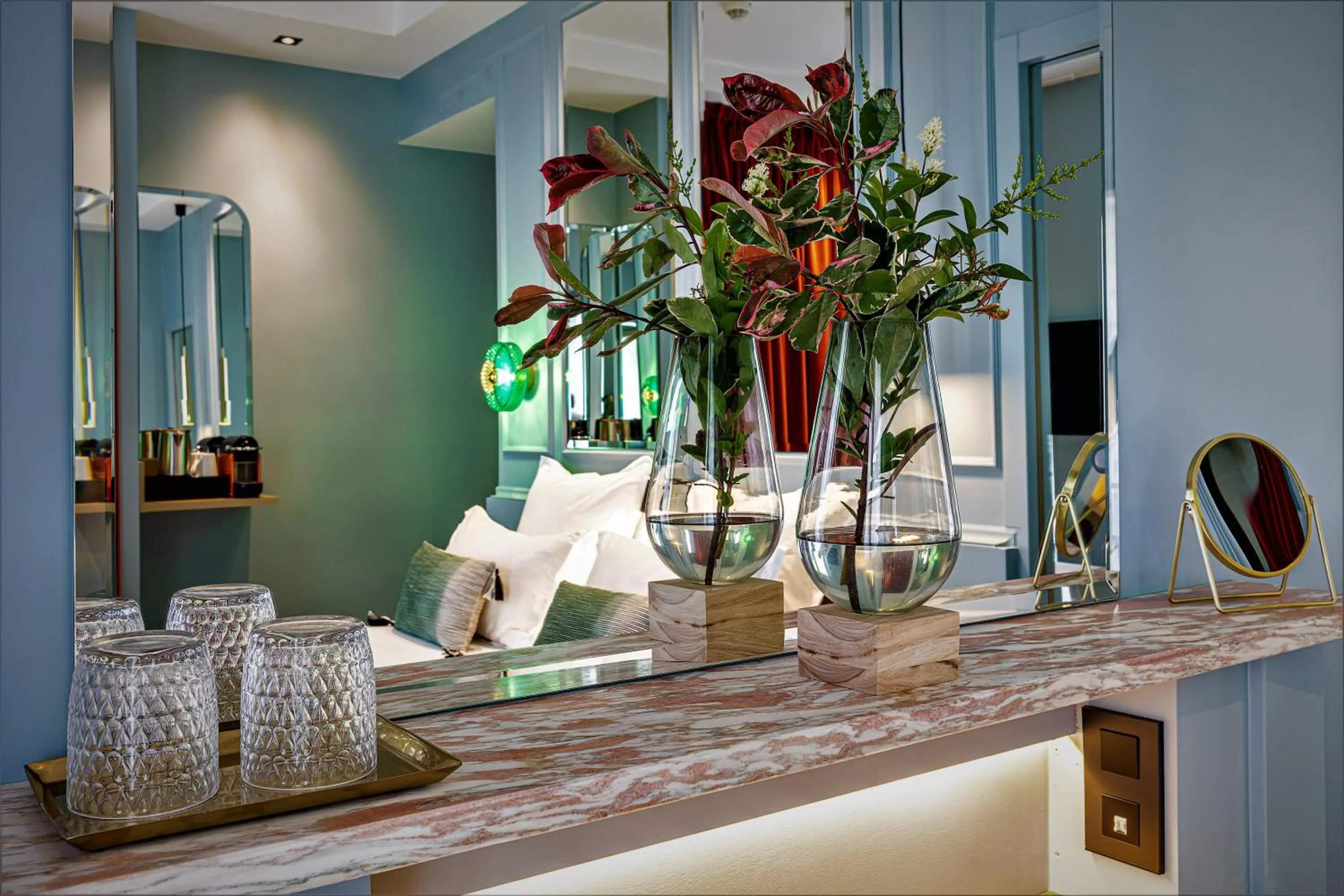 Bedroom in Hôtel Veryste & Spa Paris