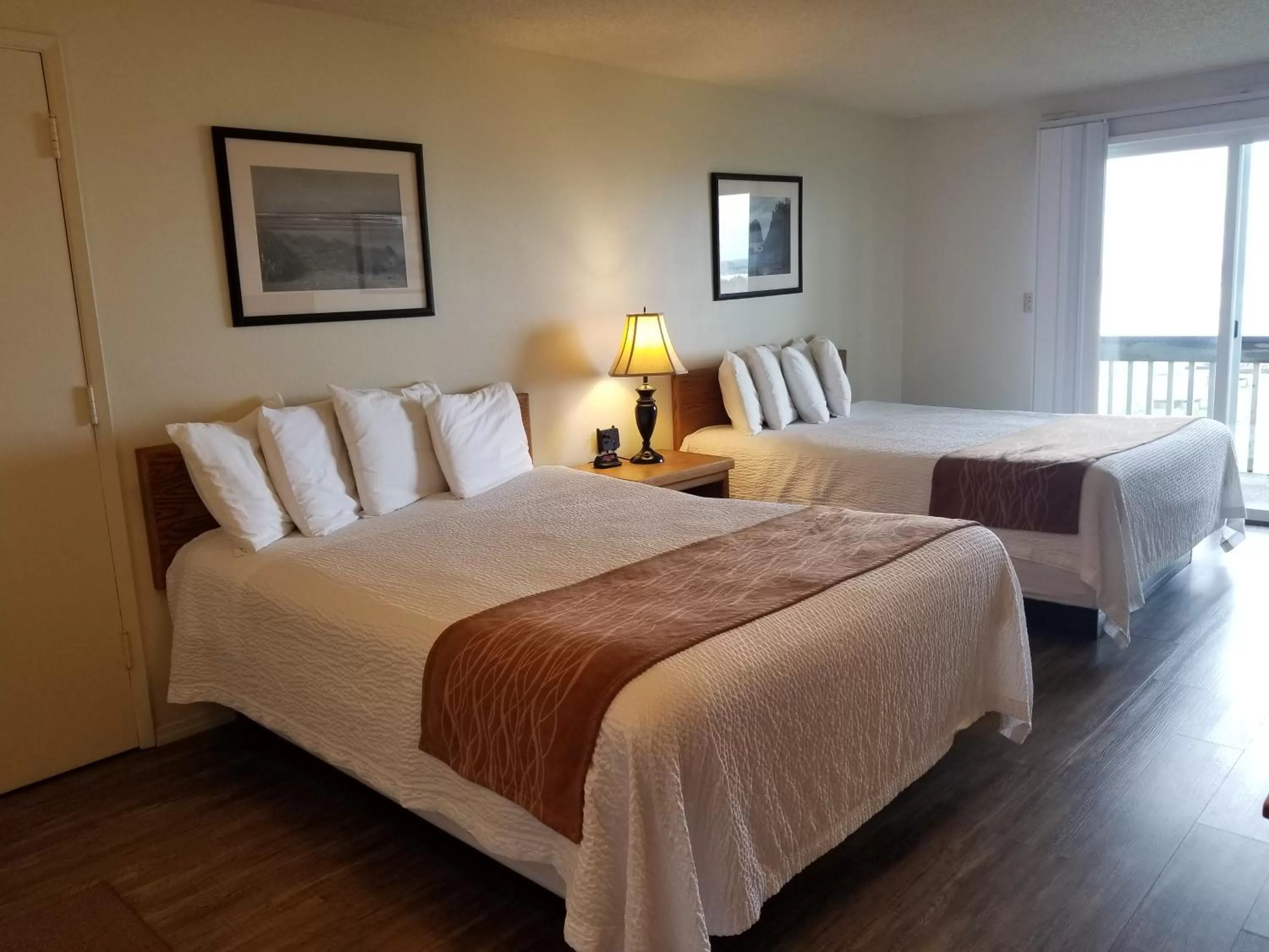 Standard Family Room in Silver Surf Motel