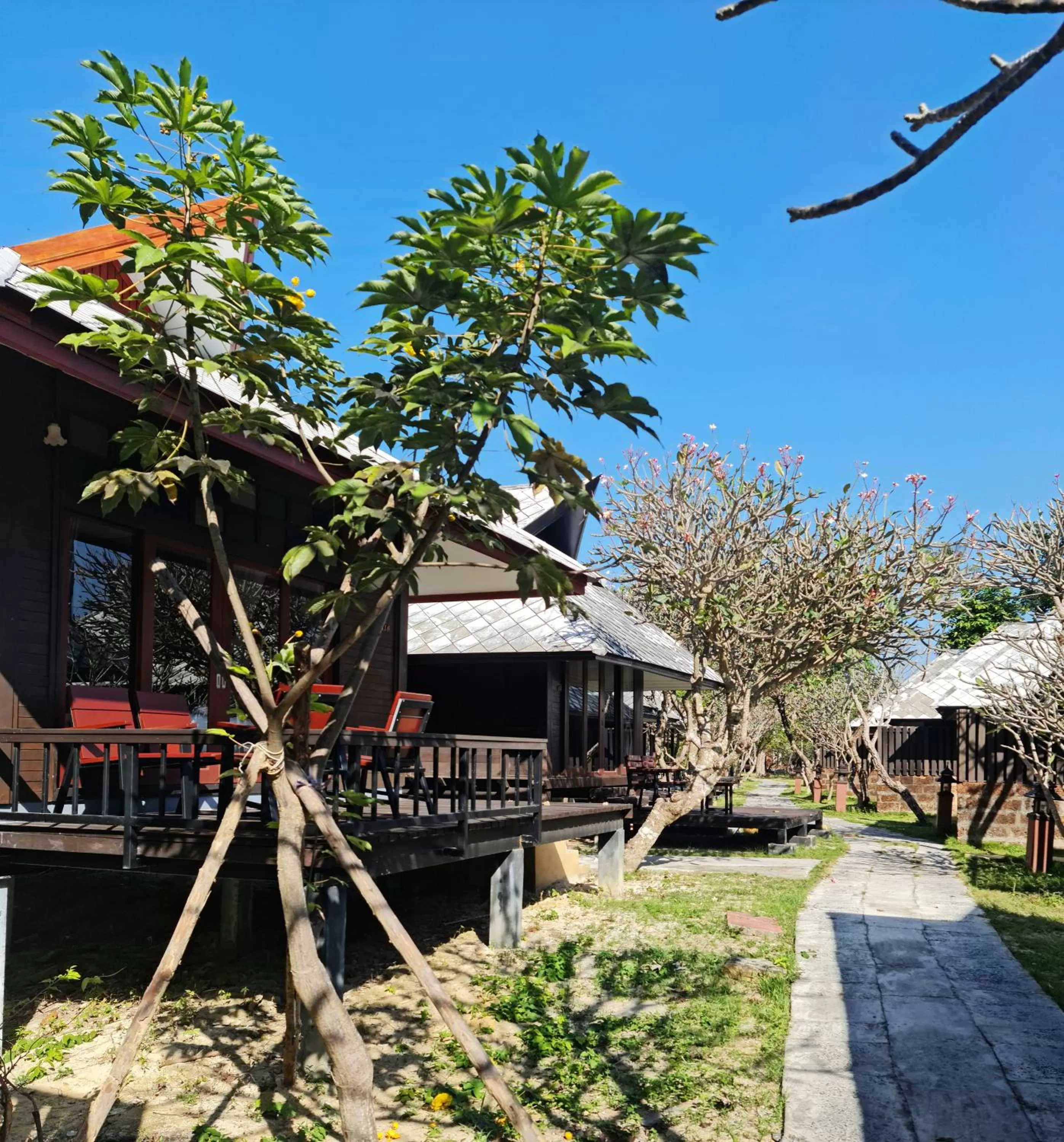 Property building in Thanya Beach Resort - SHA Plus