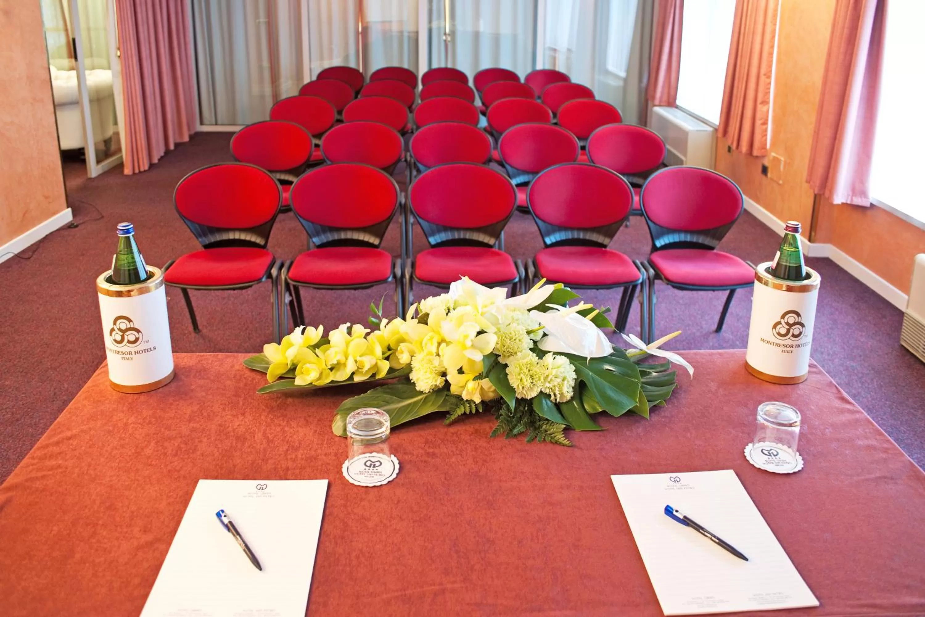 Business facilities in Hotel Giberti & Spa