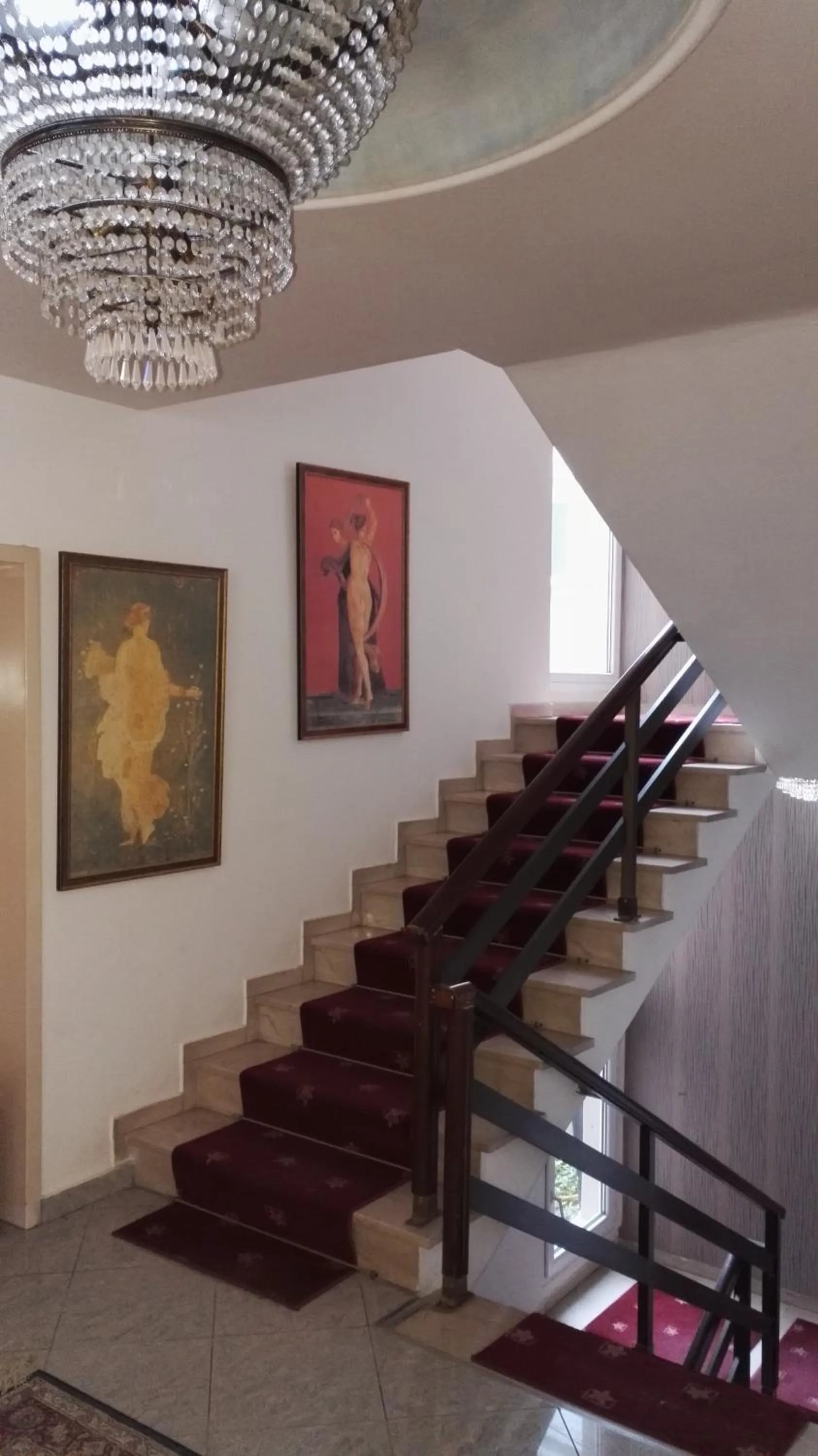 Area and facilities in Filippos