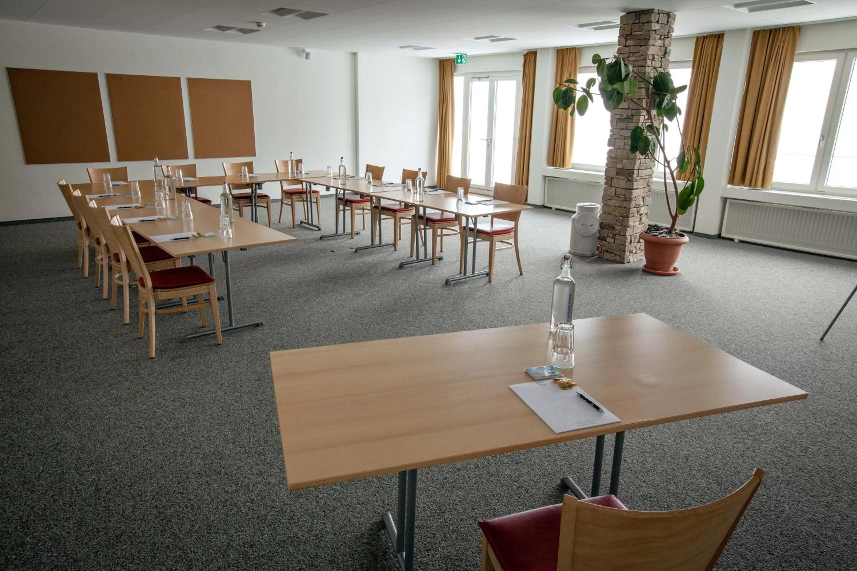 Business facilities in Berghotel Trübsee - Accessible Only by Cable Car