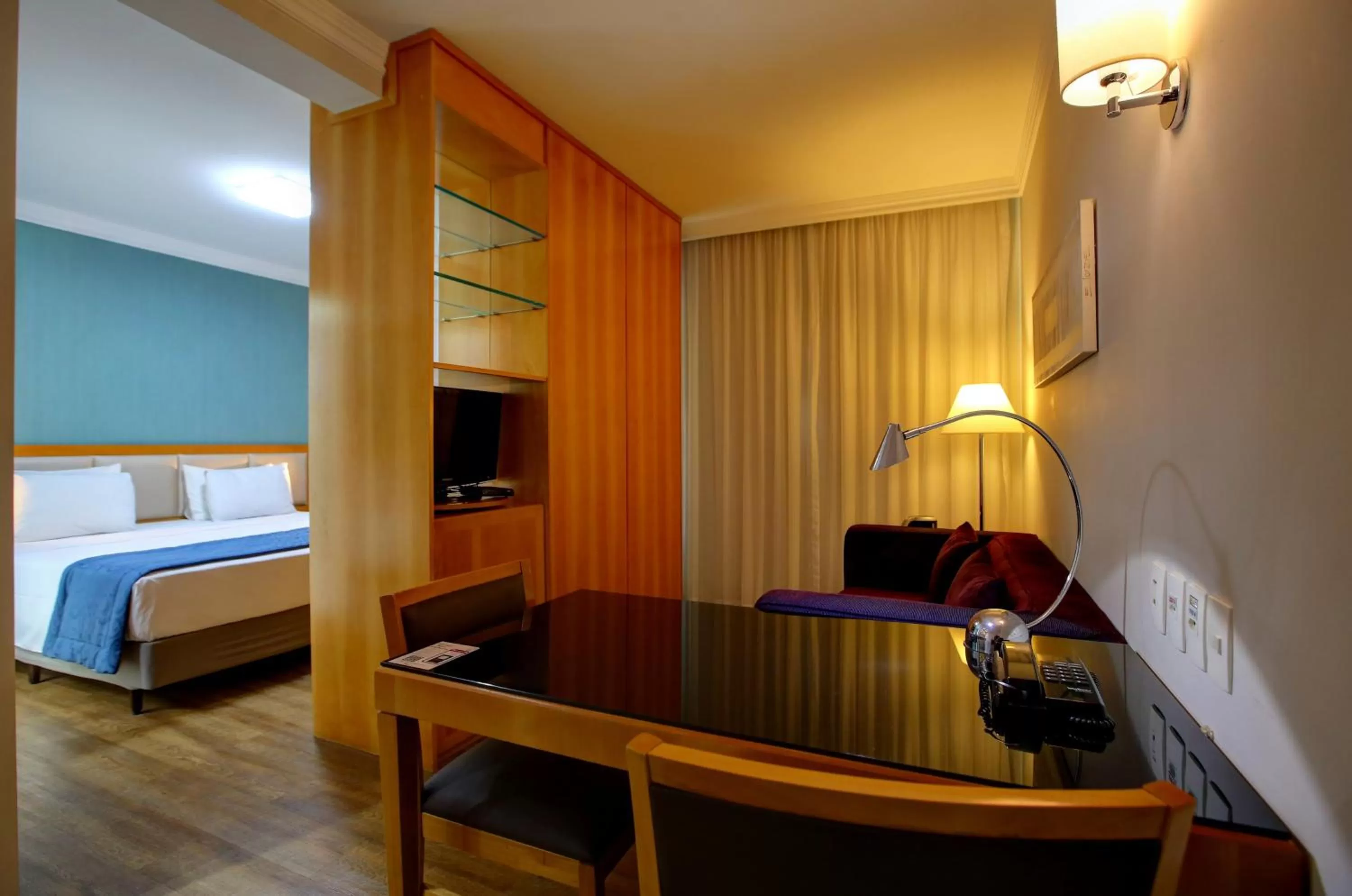 Photo of the whole room, Bed in Quality Suítes Oscar Freire