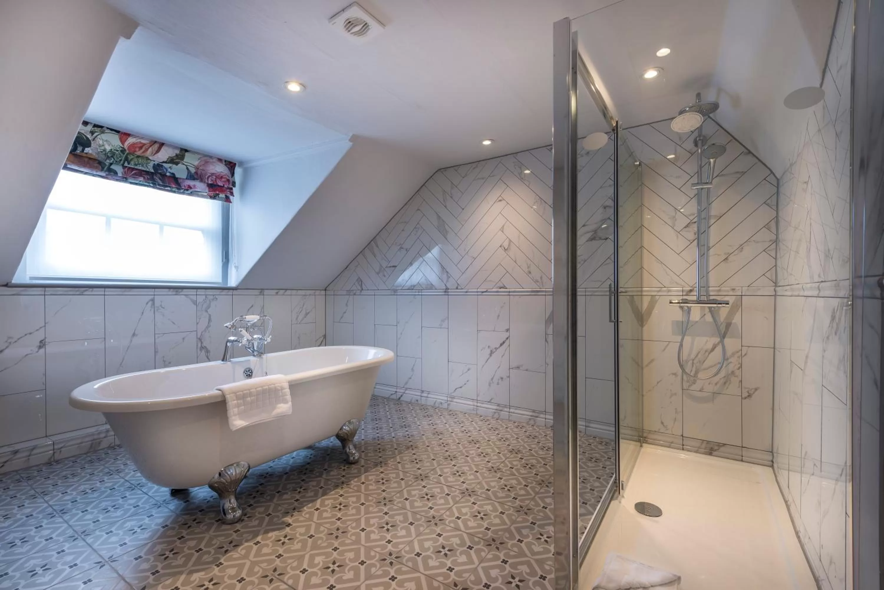 Bathroom in The Three Swans Hotel, Hungerford, Berkshire - The Coaching Inn Group