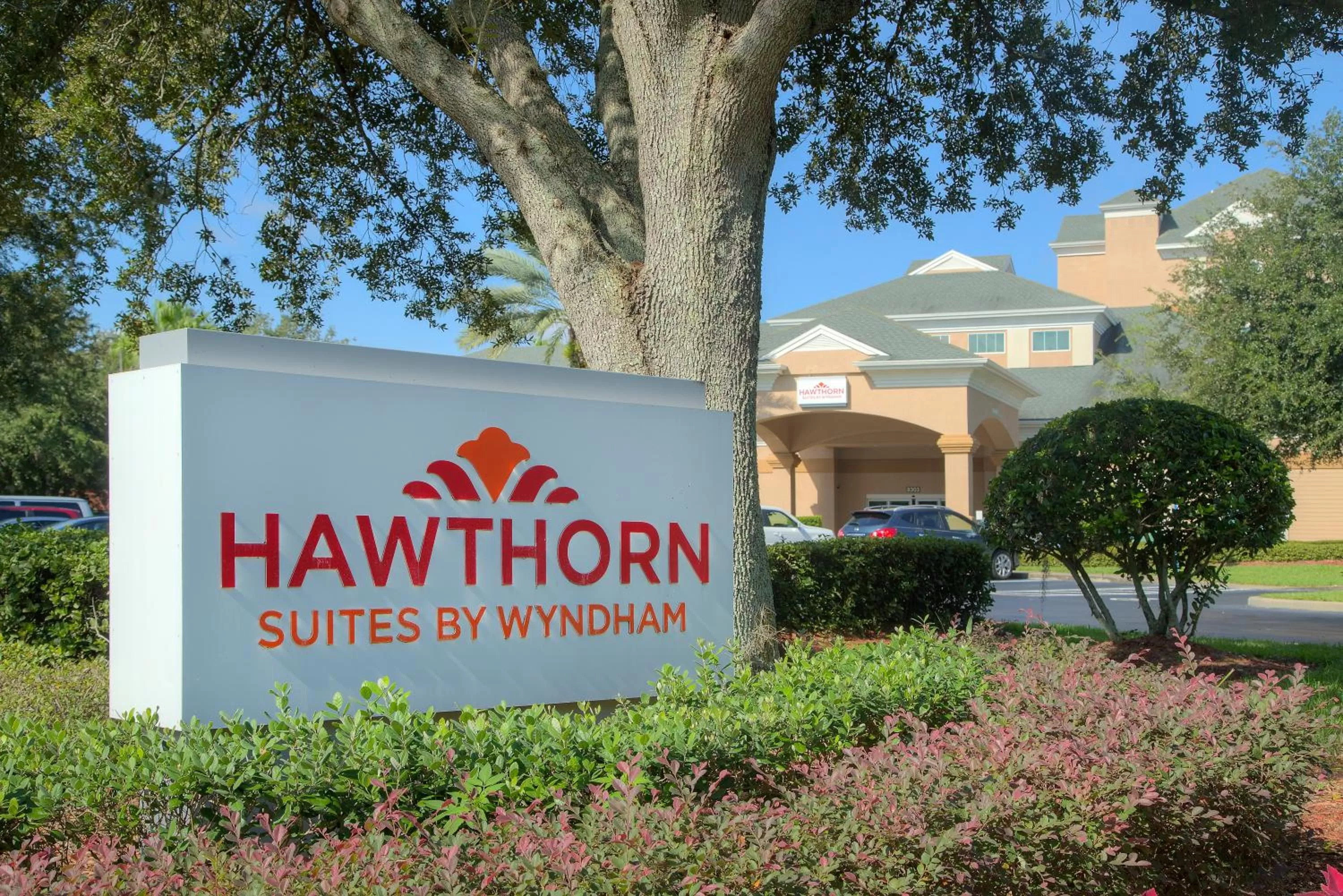 Facade/entrance in Hawthorn Suites by Wyndham Lake Buena Vista, a staySky Hotel & Resort