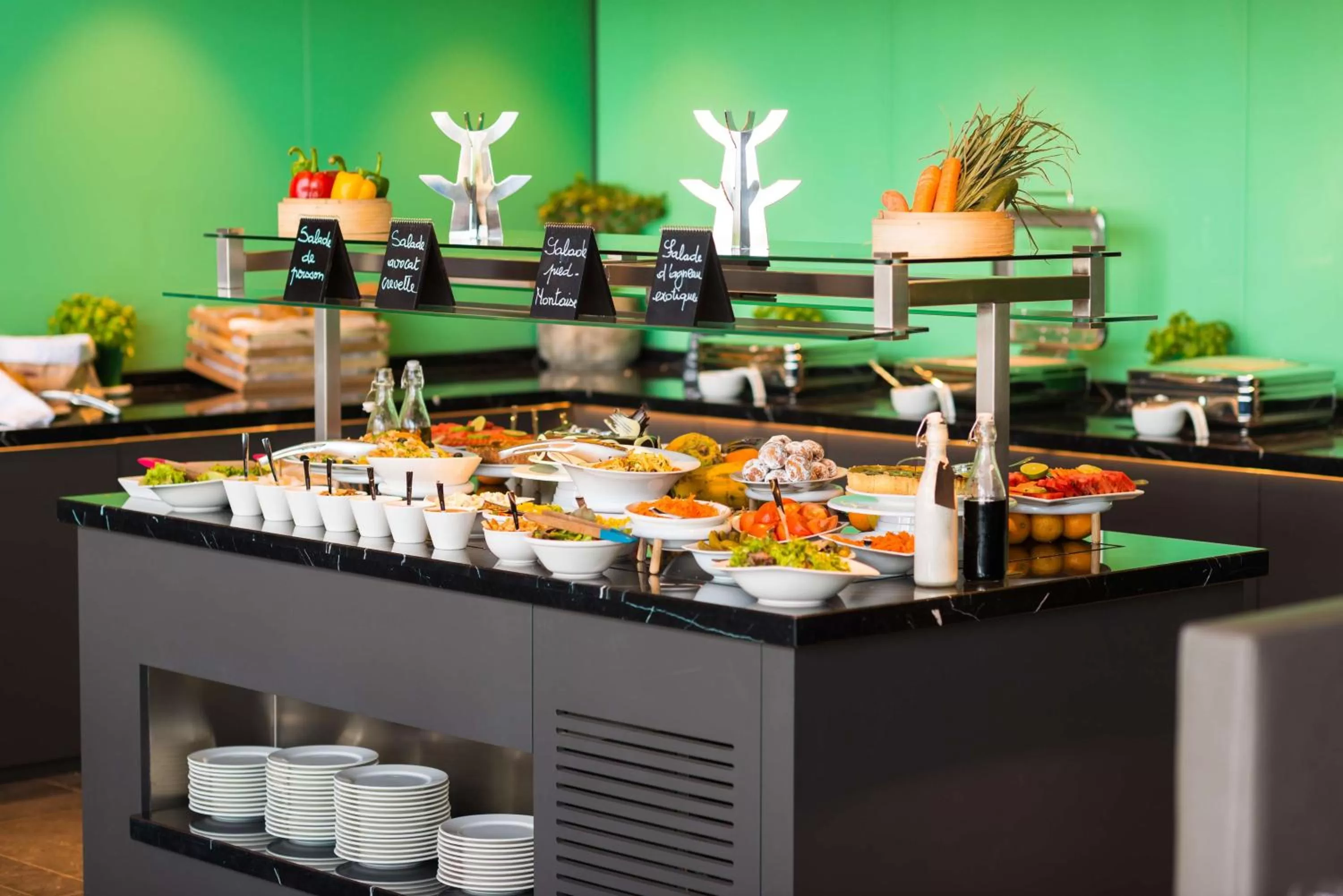 Restaurant/places to eat in Radisson Hotel Dakar Diamniadio