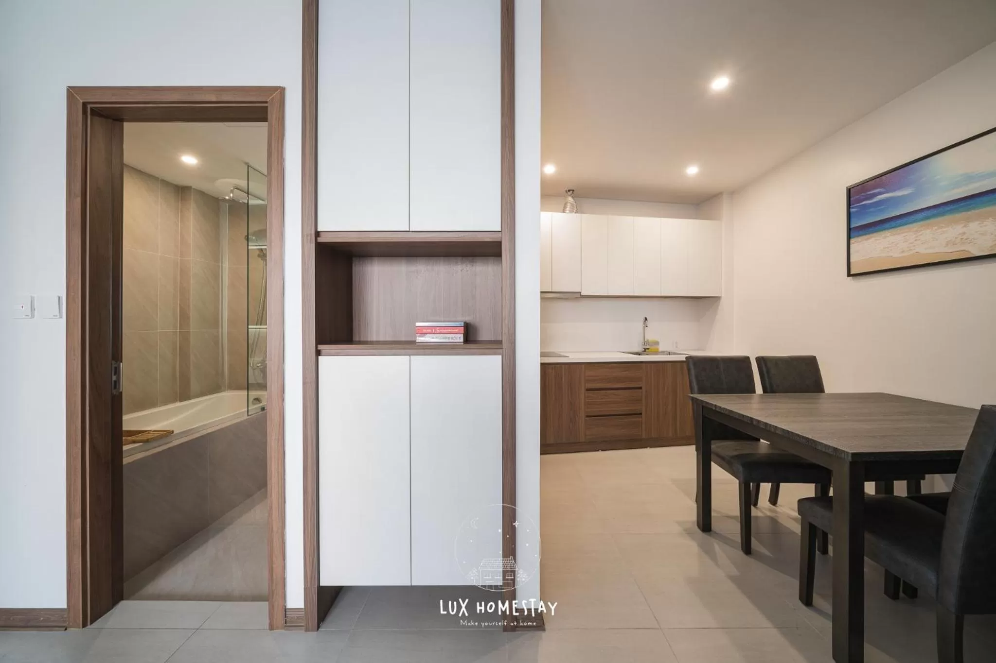 Kitchen or kitchenette in Lux Westlake Studio