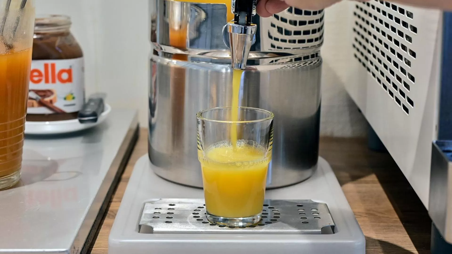 Restaurant/places to eat in Hotel Amadeus by First