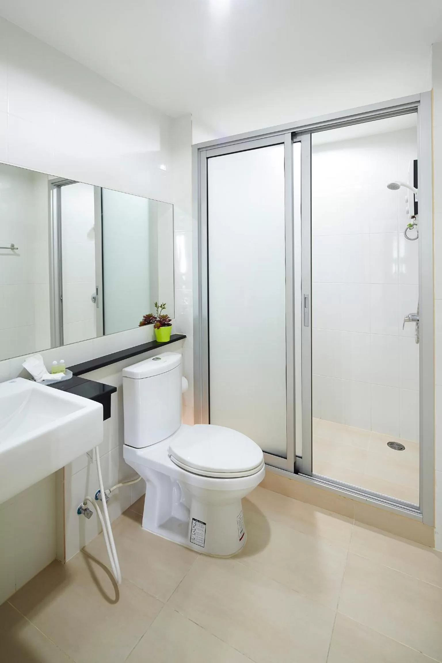 Bathroom in The Plimplace Hotel