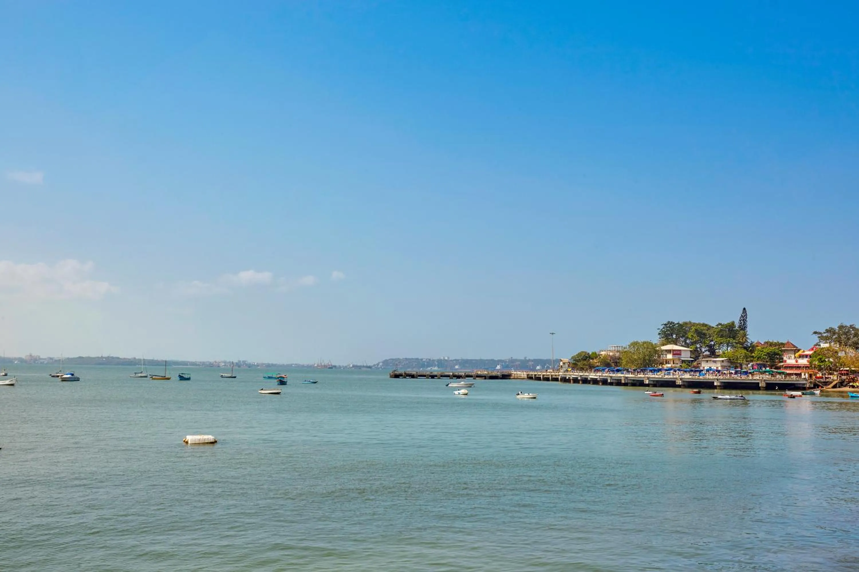 Beach in The Hawaii Comforts Panjim Donapaula