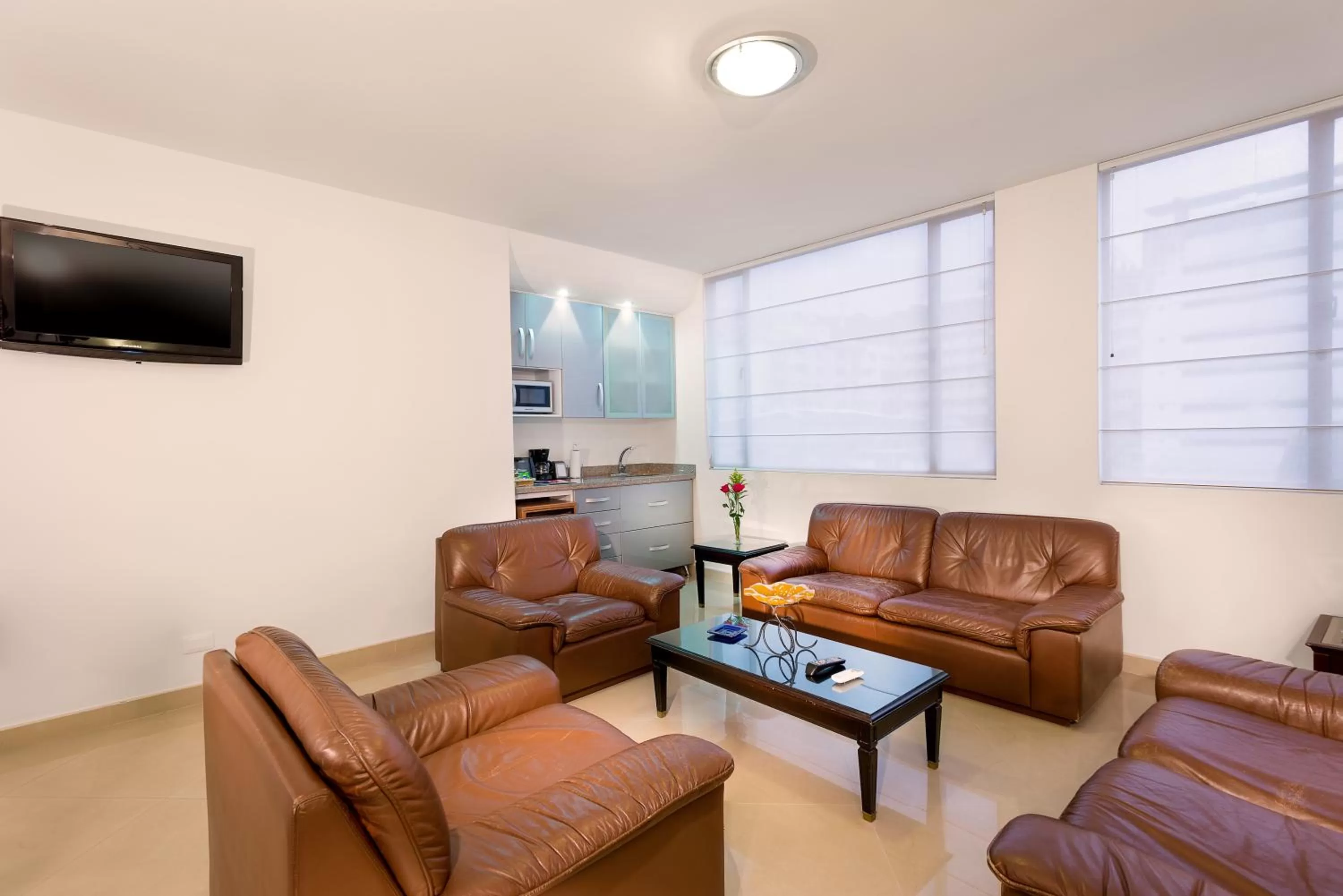 Seating area in Hotel Dann Combeima