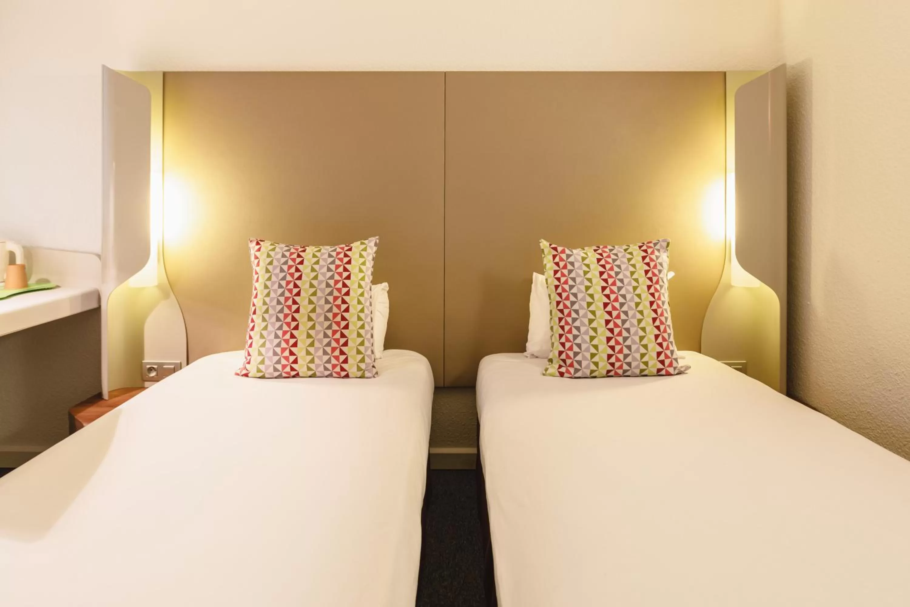 Bedroom, Bed in Campanile NATURE - Lyon Est Bron Eurexpo