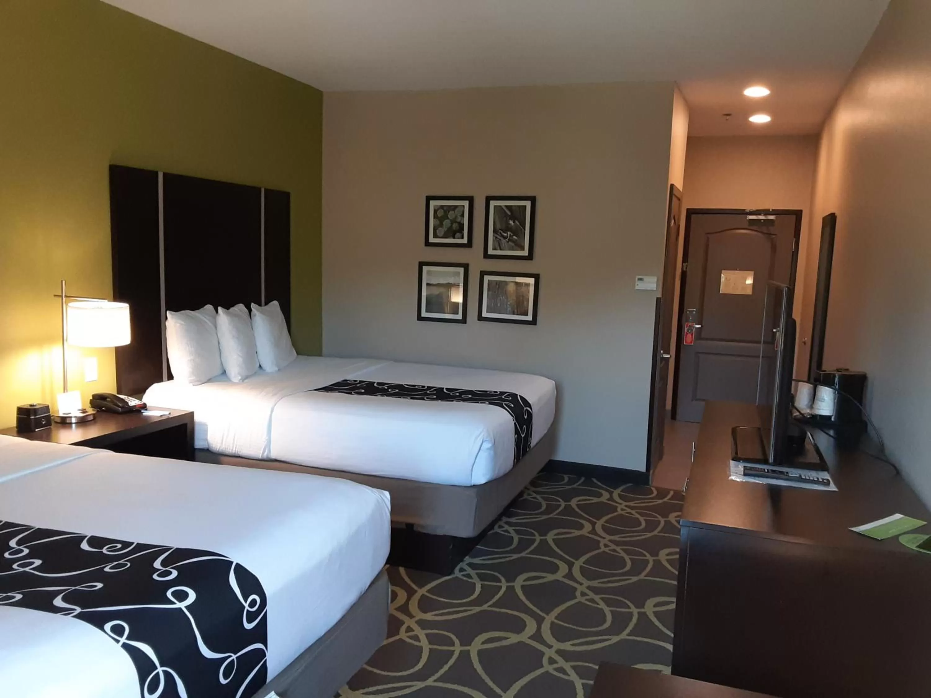 Bedroom, Bed in La Quinta by Wyndham Tyler - University Area