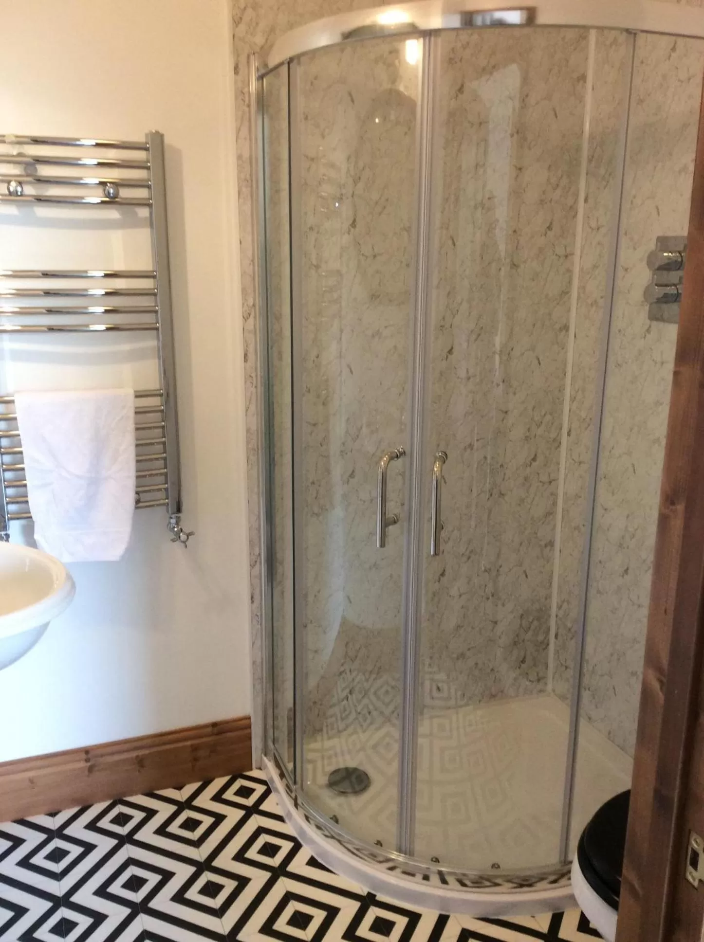 Shower, Bathroom in Treganoon House, Lanlivery