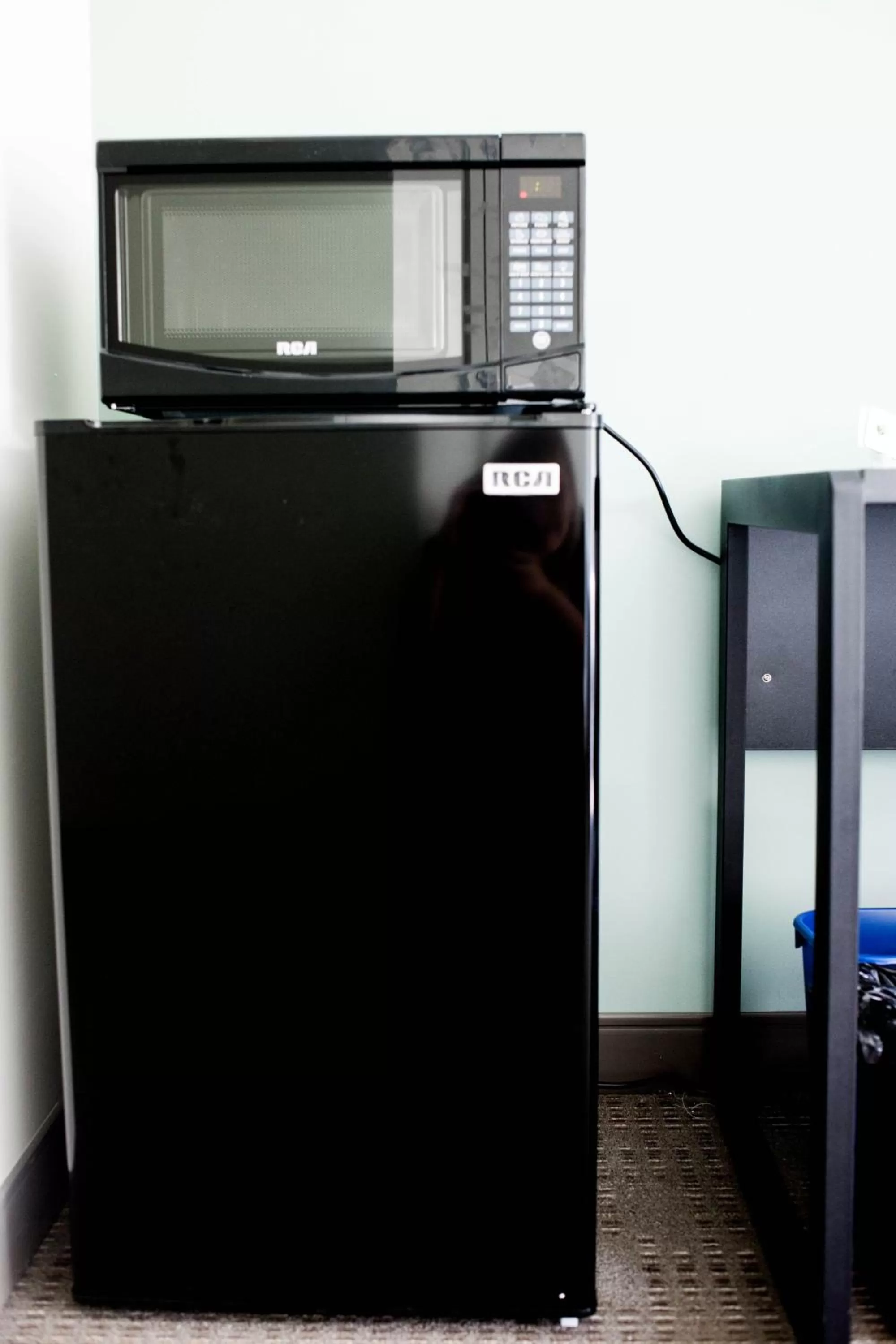 Food, TV/Entertainment Center in United College