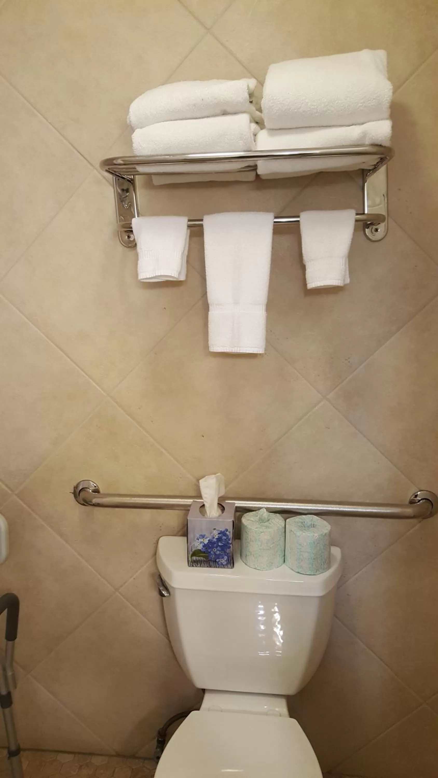 Bathroom in The Caribbean Court Boutique Hotel