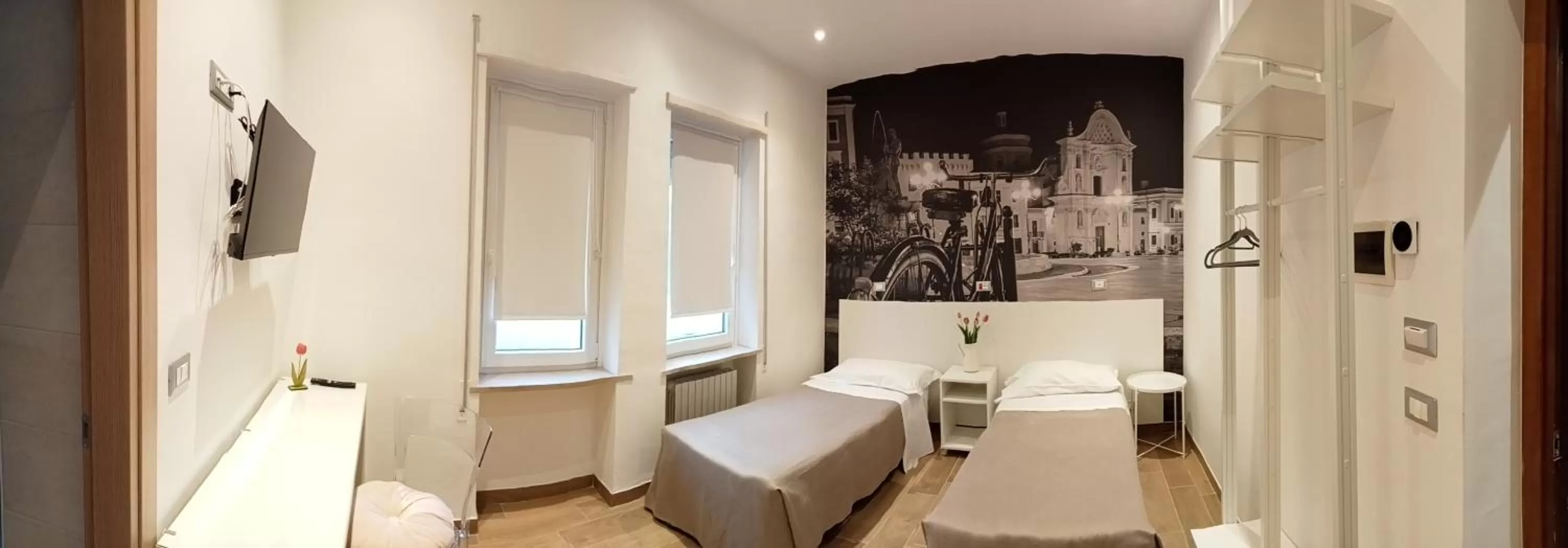 Photo of the whole room in Hotel Porta Rivera