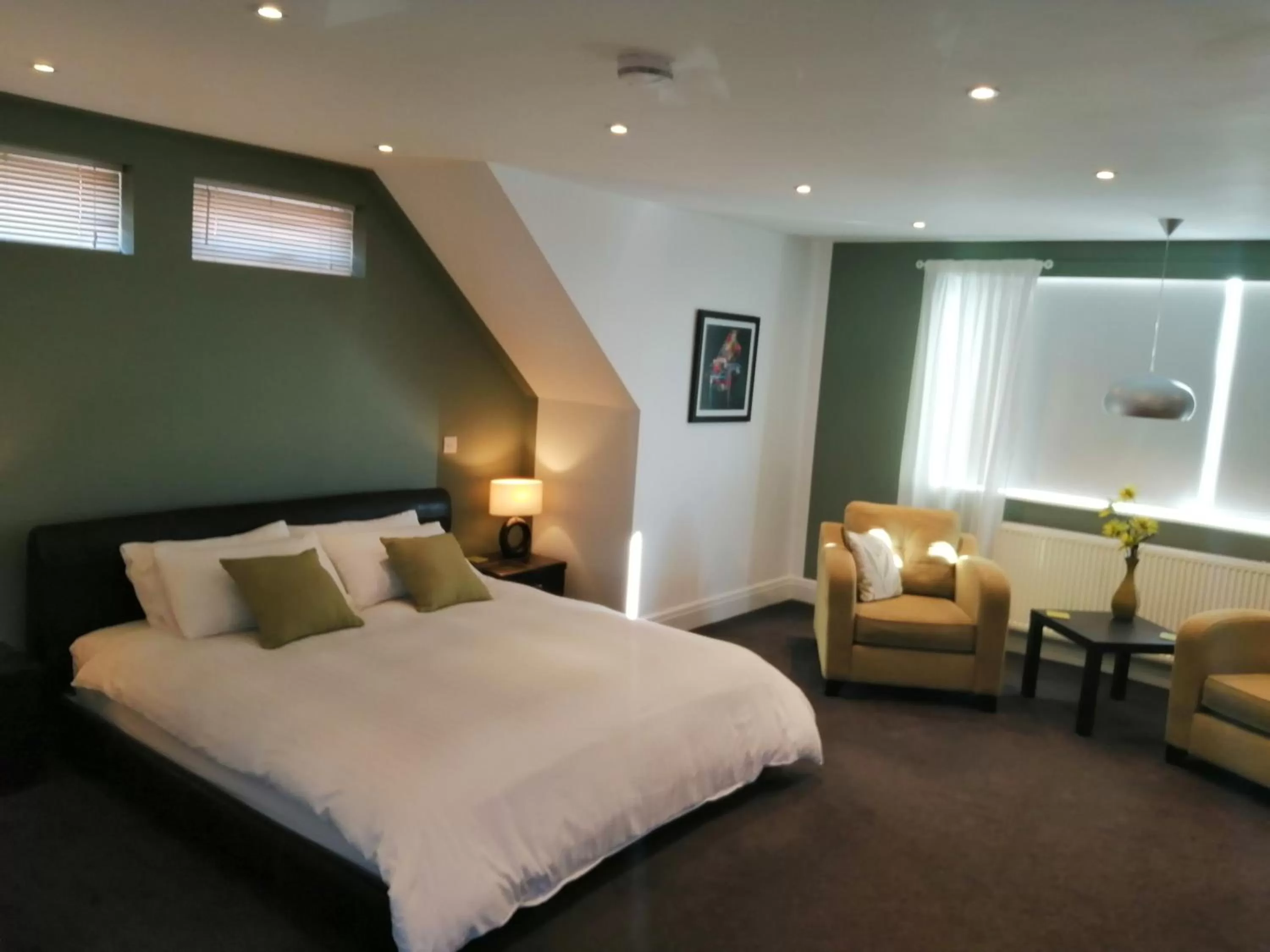 Bed in Lazy Days B&B