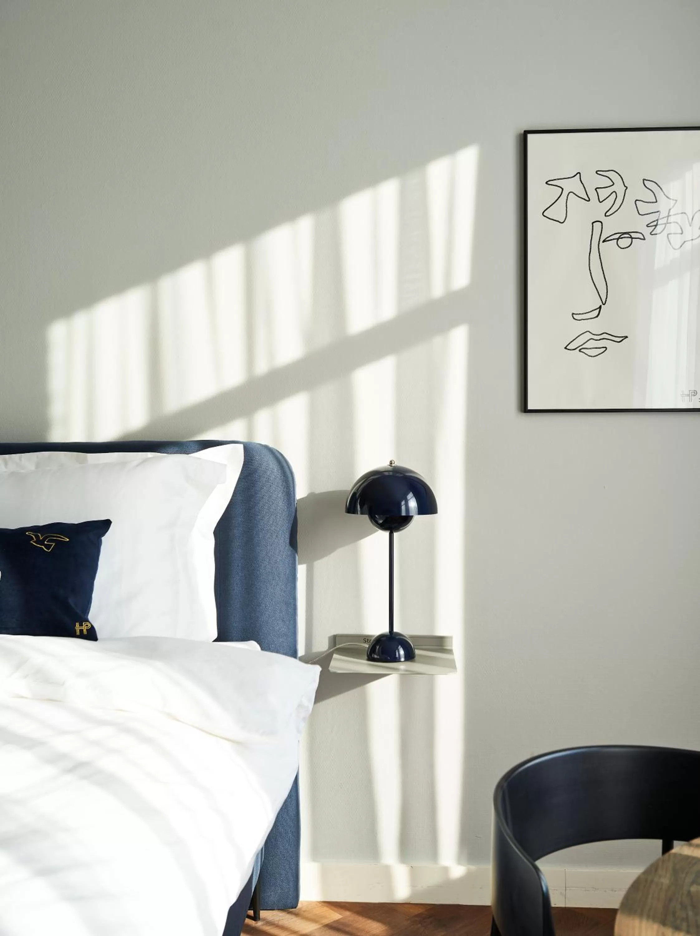 Decorative detail, Bed in Hotel Pistache Den Haag