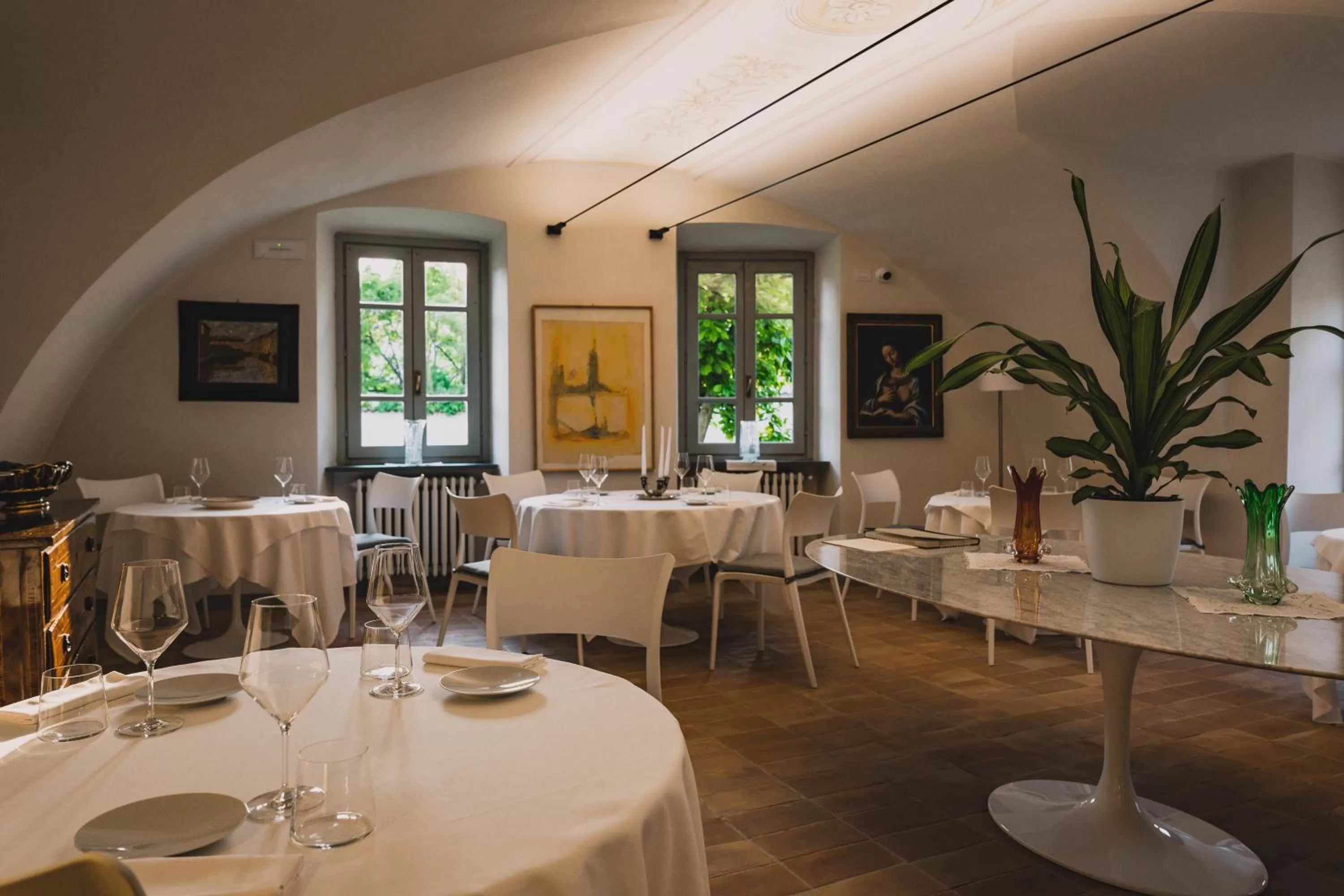 Restaurant/places to eat in VILLA MANZONI