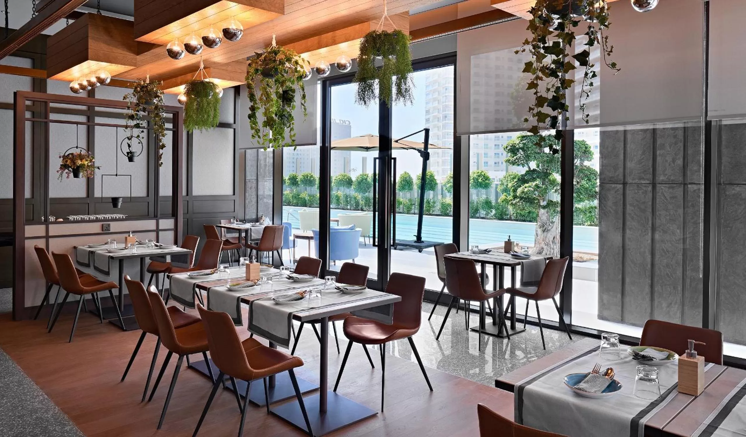 Restaurant/places to eat in Barcelo Business Bay Dubai -Formerly Revier Hotel
