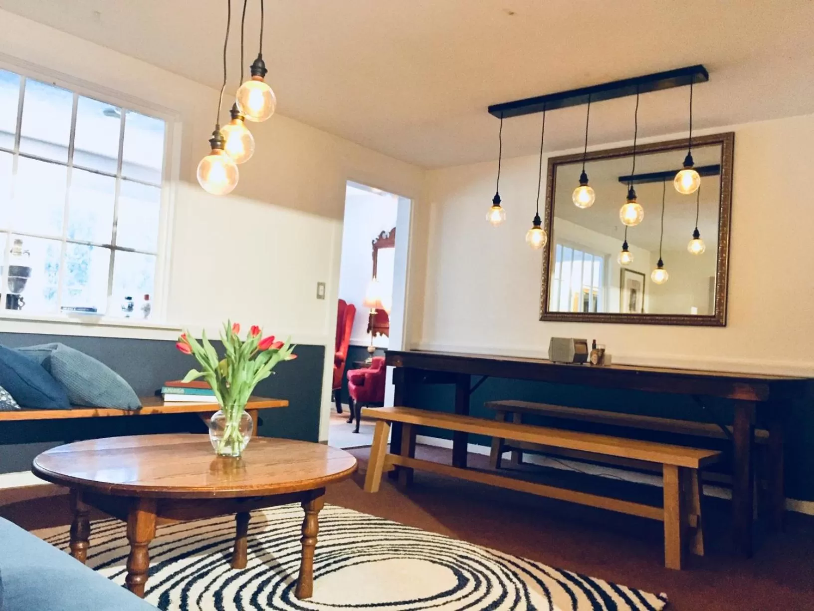 Communal lounge/ TV room in The Nutmeg Vermont