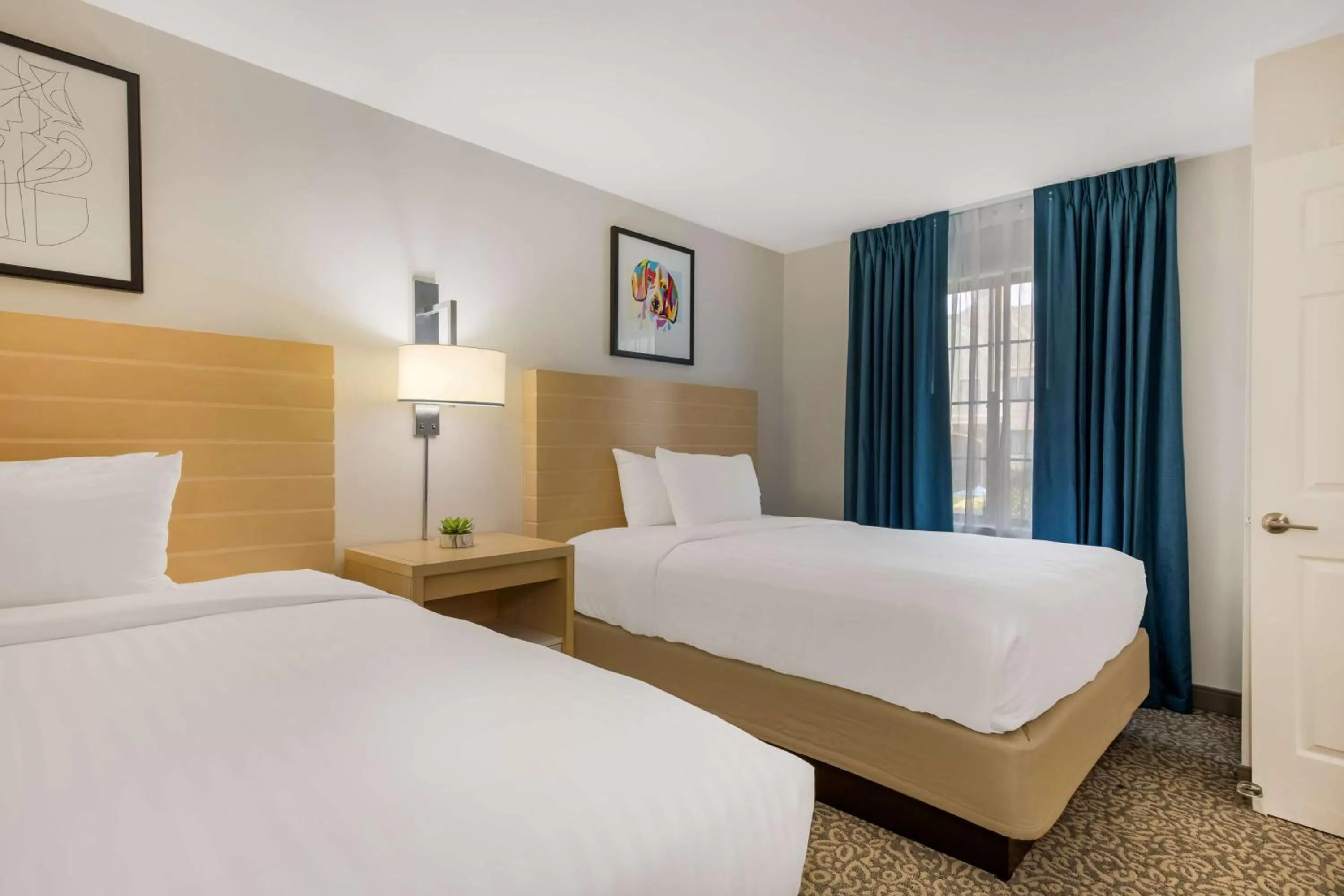 Two-Bedroom Suite in Sonesta ES Suites Charlotte Arrowood
