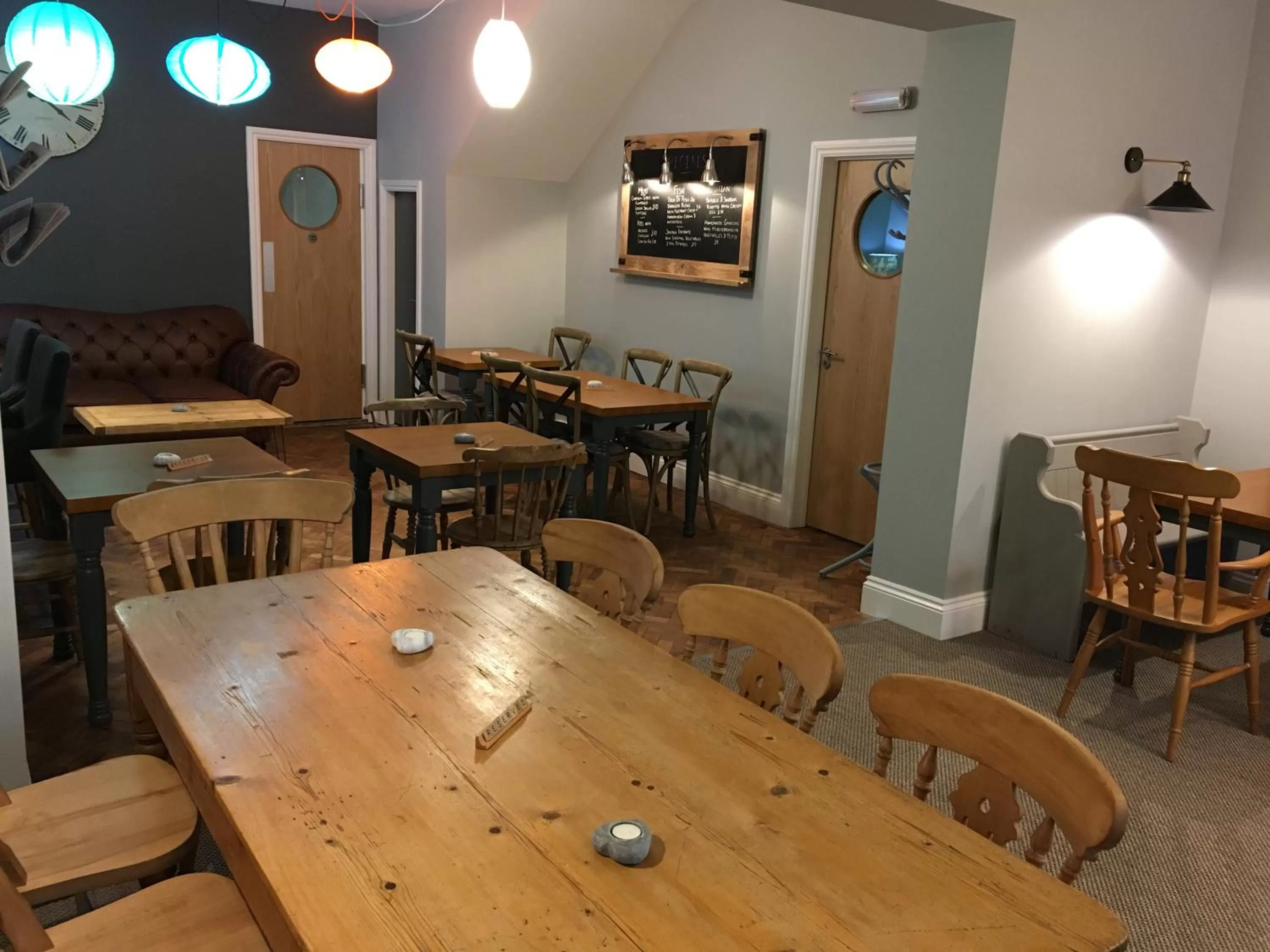 Restaurant/places to eat in Portreath Arms