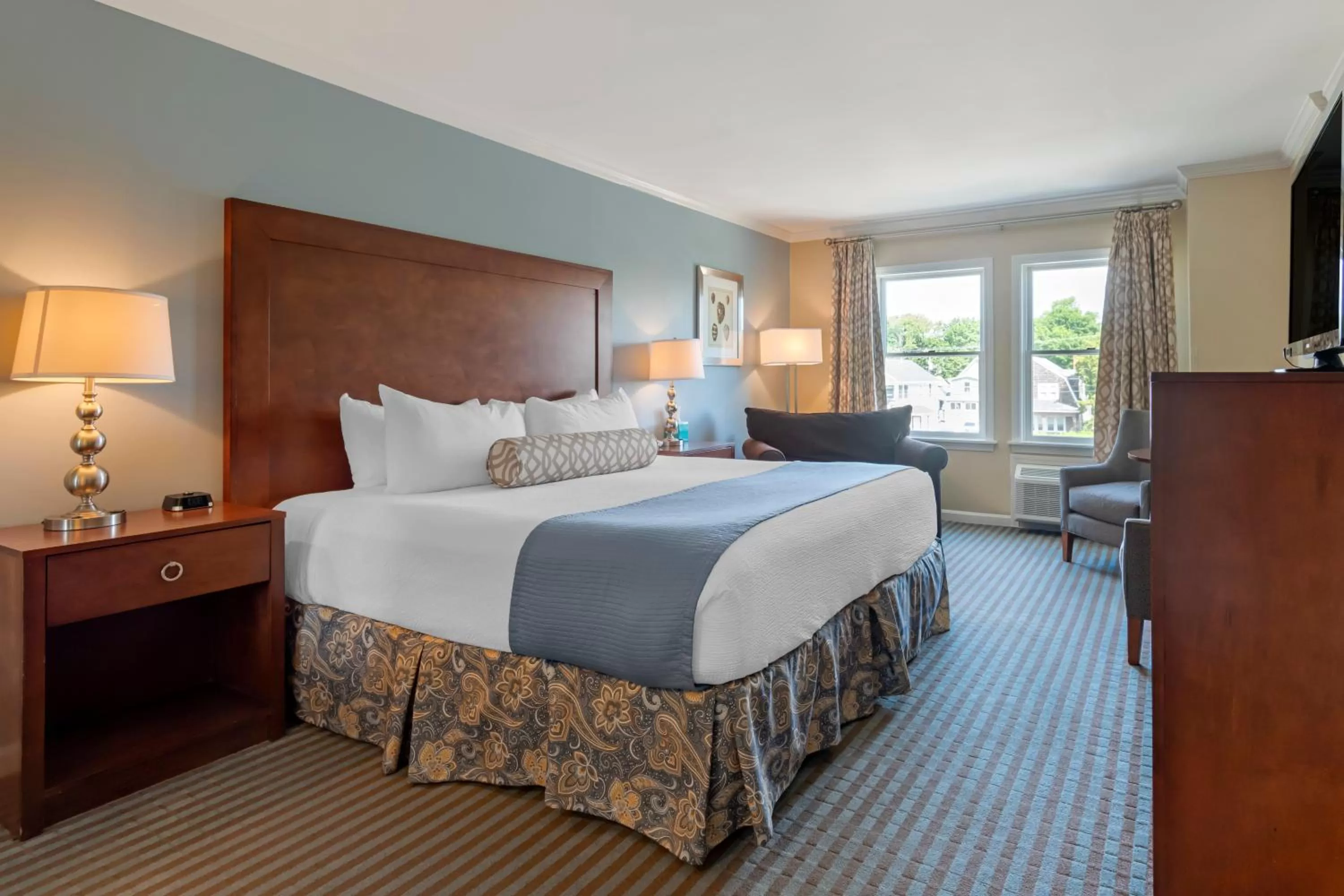 Bed in Union Bluff Hotel & Meeting House