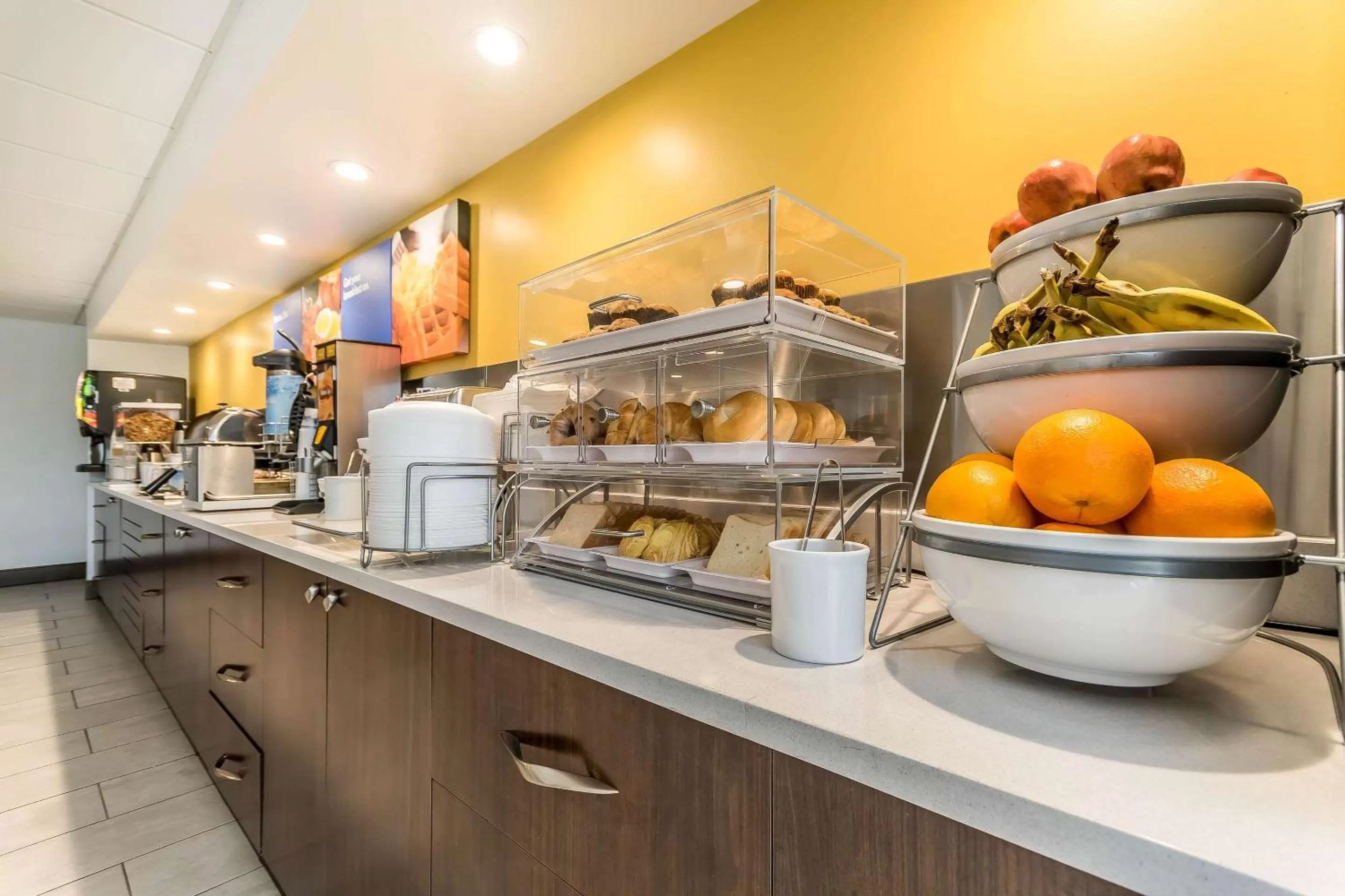 Restaurant/places to eat in Comfort Inn & Suites Lexington - Hamburg I-75