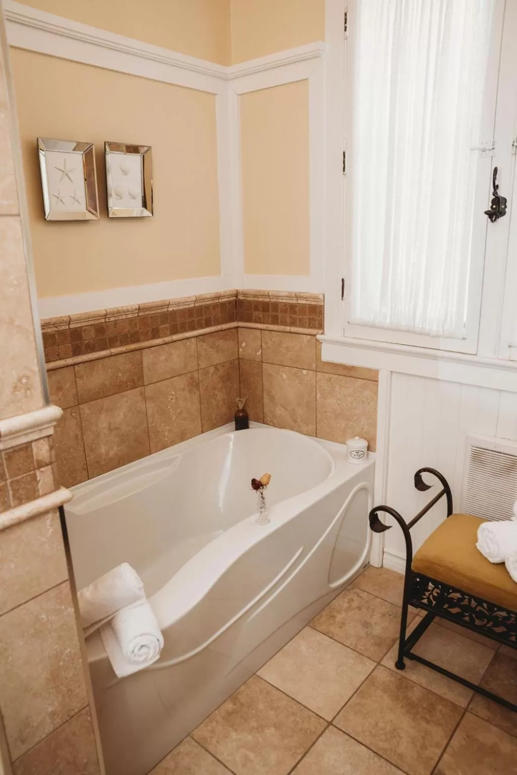 Bathroom in Grey Gables Inn