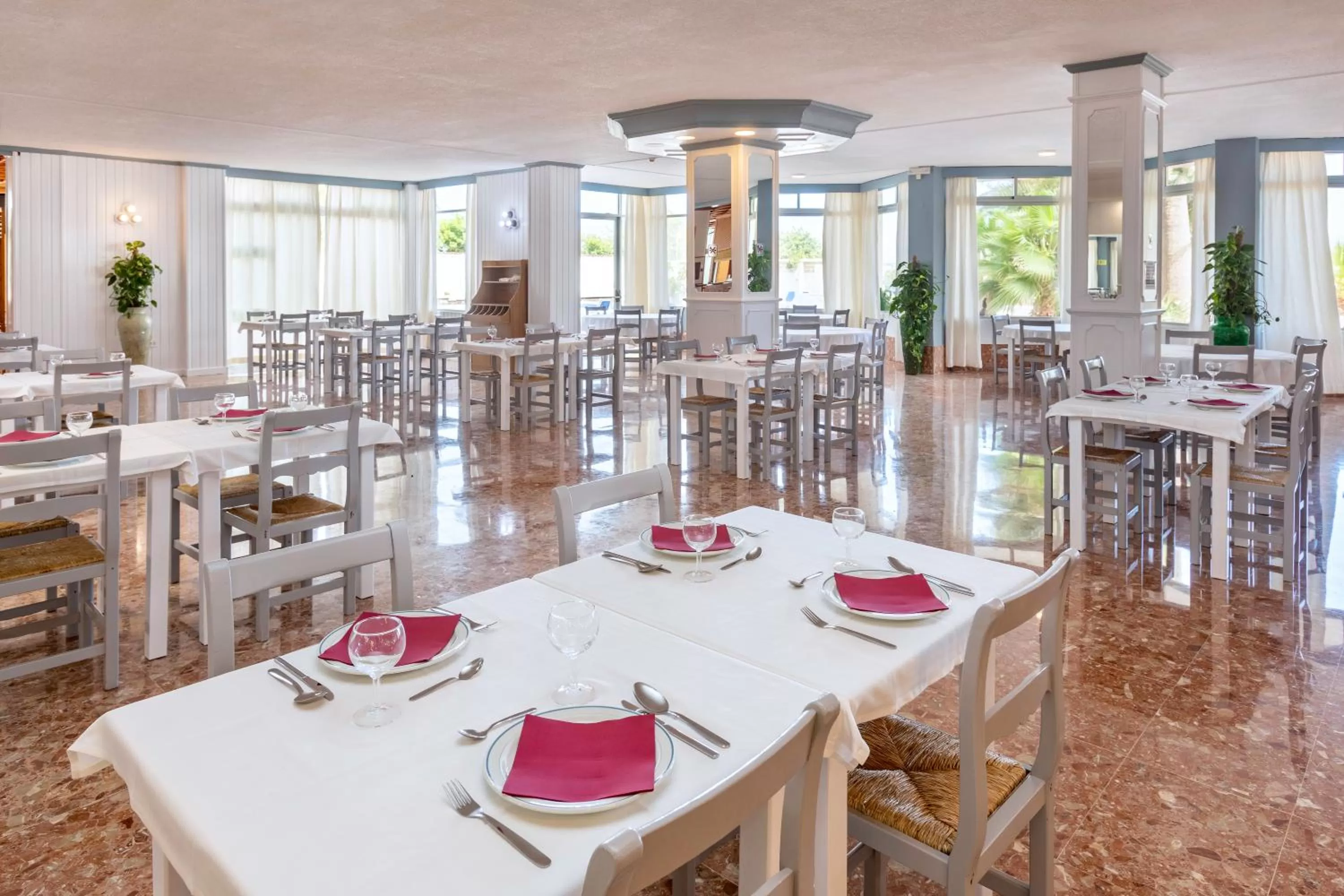 Restaurant/places to eat in Hotel Panoramica Garden