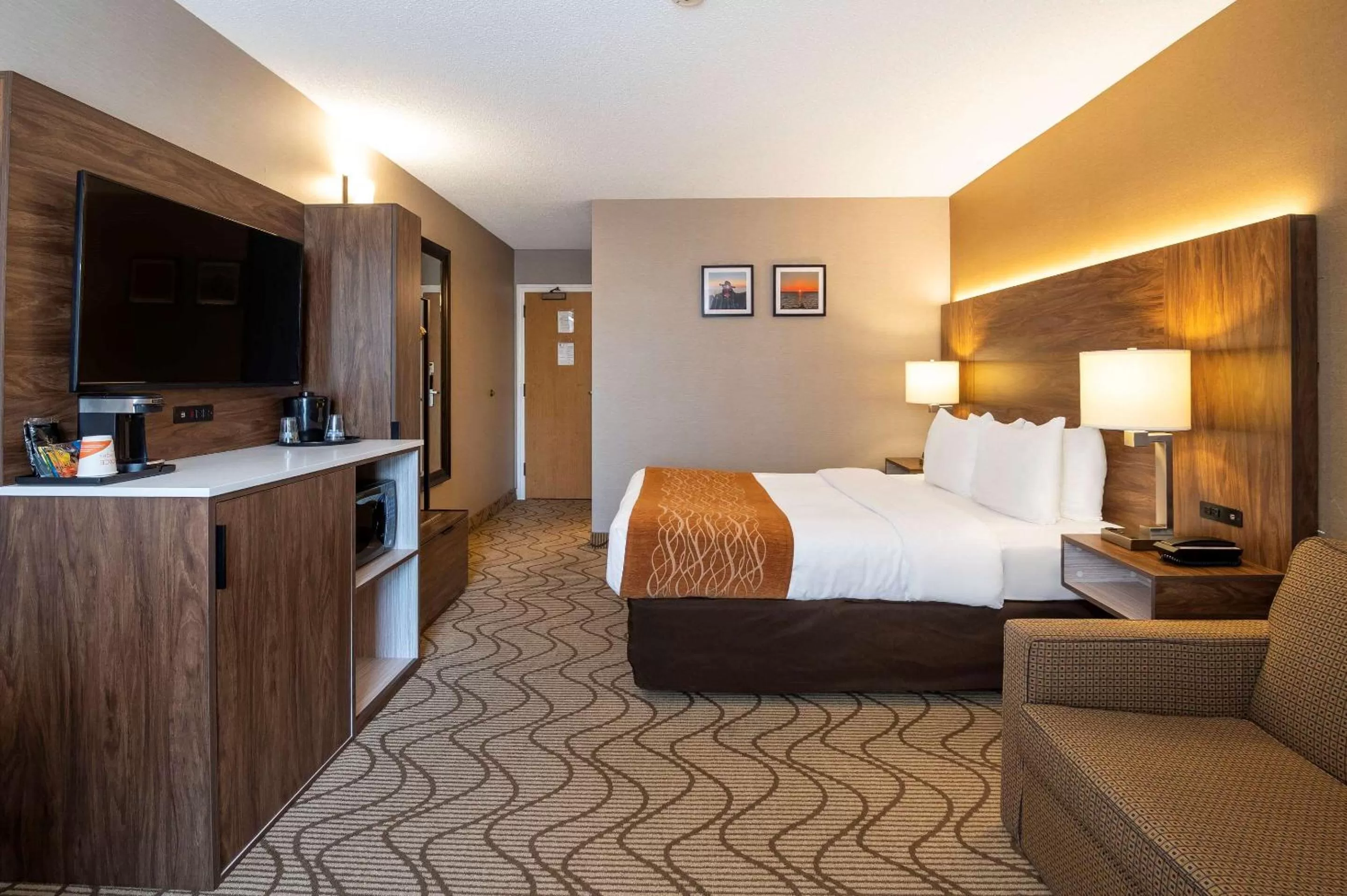 Bedroom, Bed in Comfort Inn Lakeshore