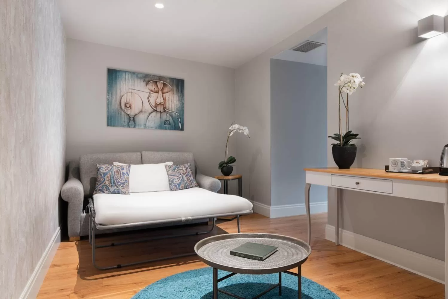 Superior Room with Sofa Bed in Eurostars Porto Douro