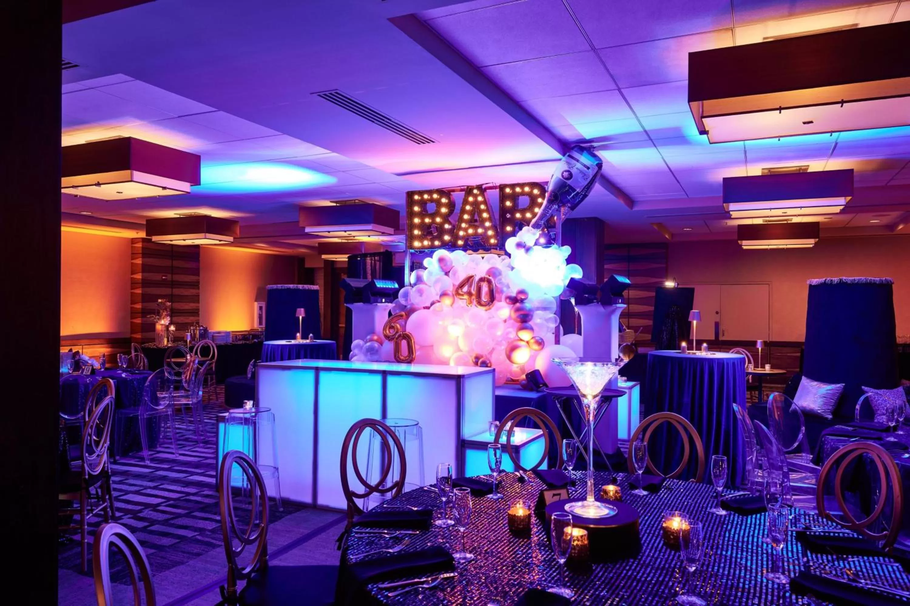 Lounge or bar in The Westin La Paloma Resort & Spa